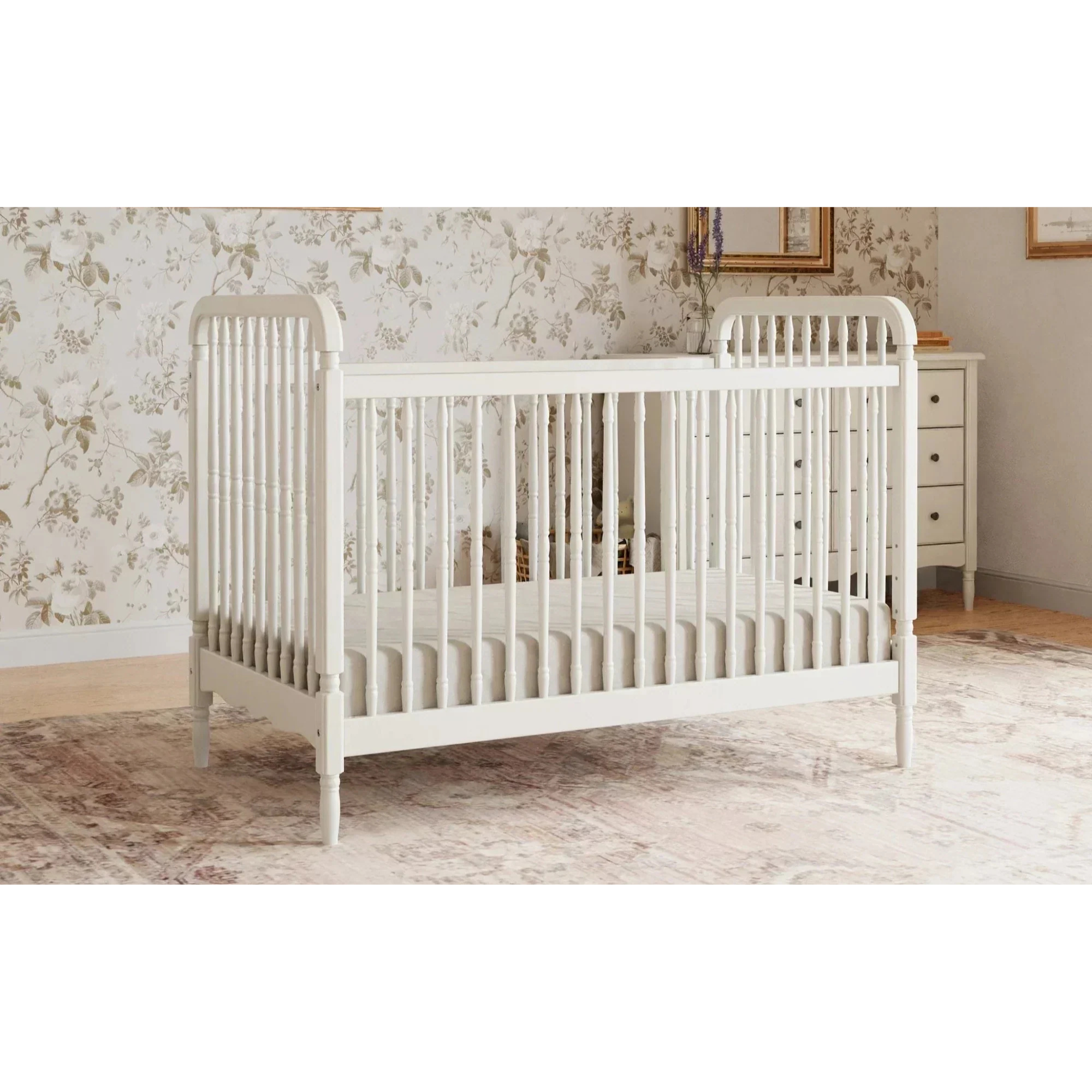 Bassinet vs Crib Canada: When to Switch & What Your Baby Really Needs