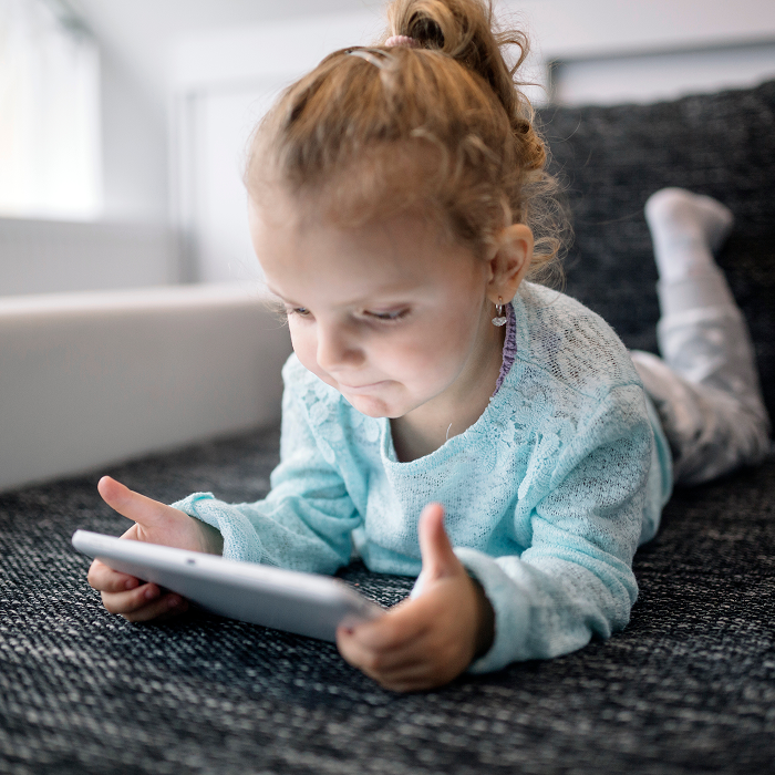 Managing Screen Time for Toddlers: Less Screen Time, Happier Kids