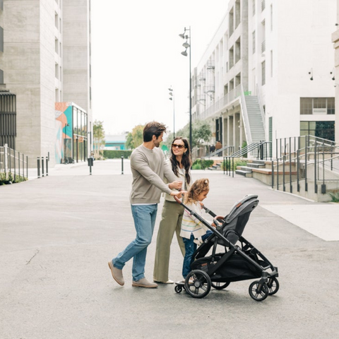 uppababy twin stroller UPPAbaby Vista Double Luxury Stroller Rental (includes Bassinet +  Additional Toddler Seat)