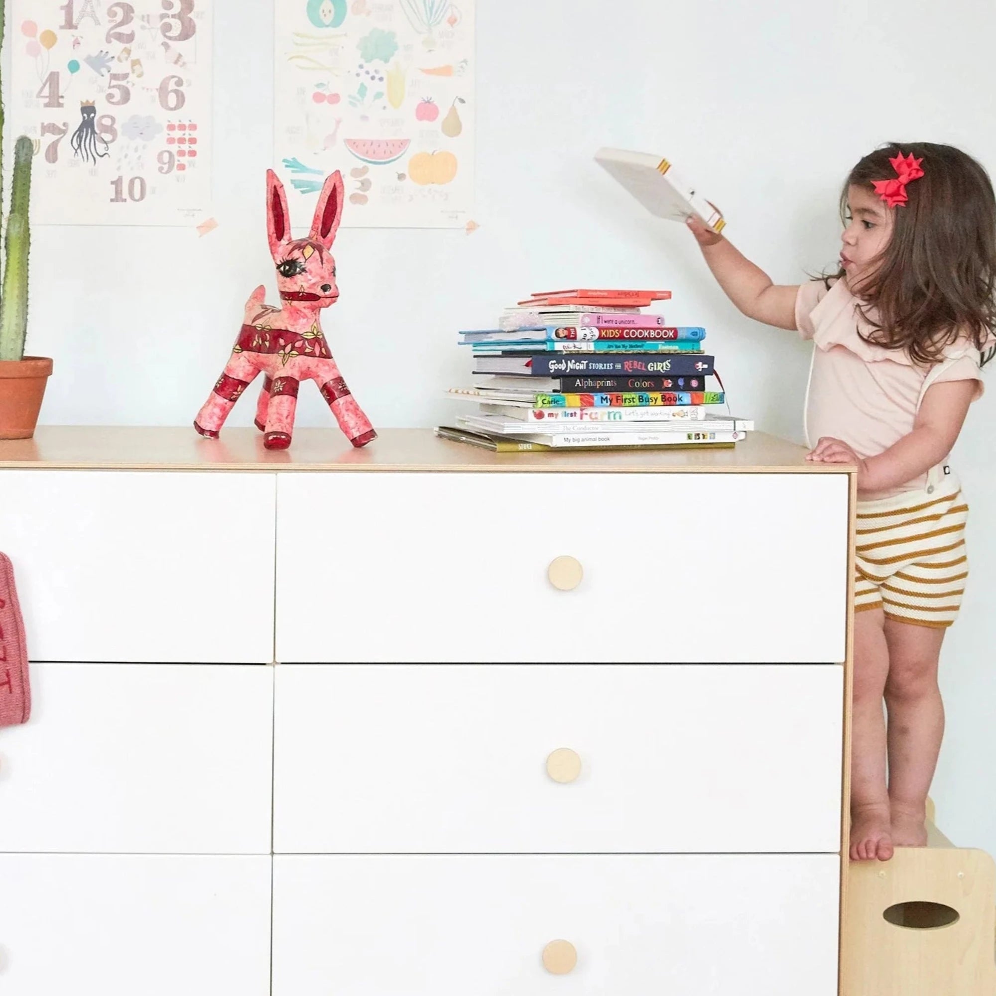 OEUF Rhea 6 Drawer Dresser - White/Birch