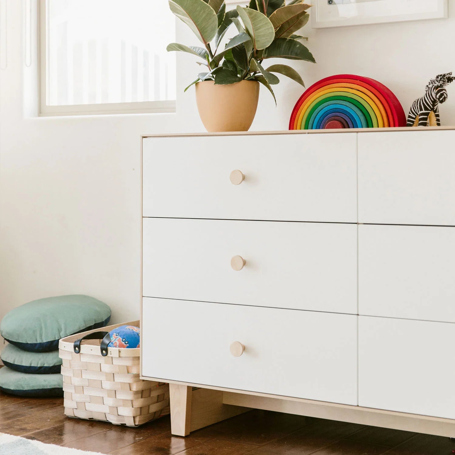 OEUF Rhea 6 Drawer Dresser - White/Birch