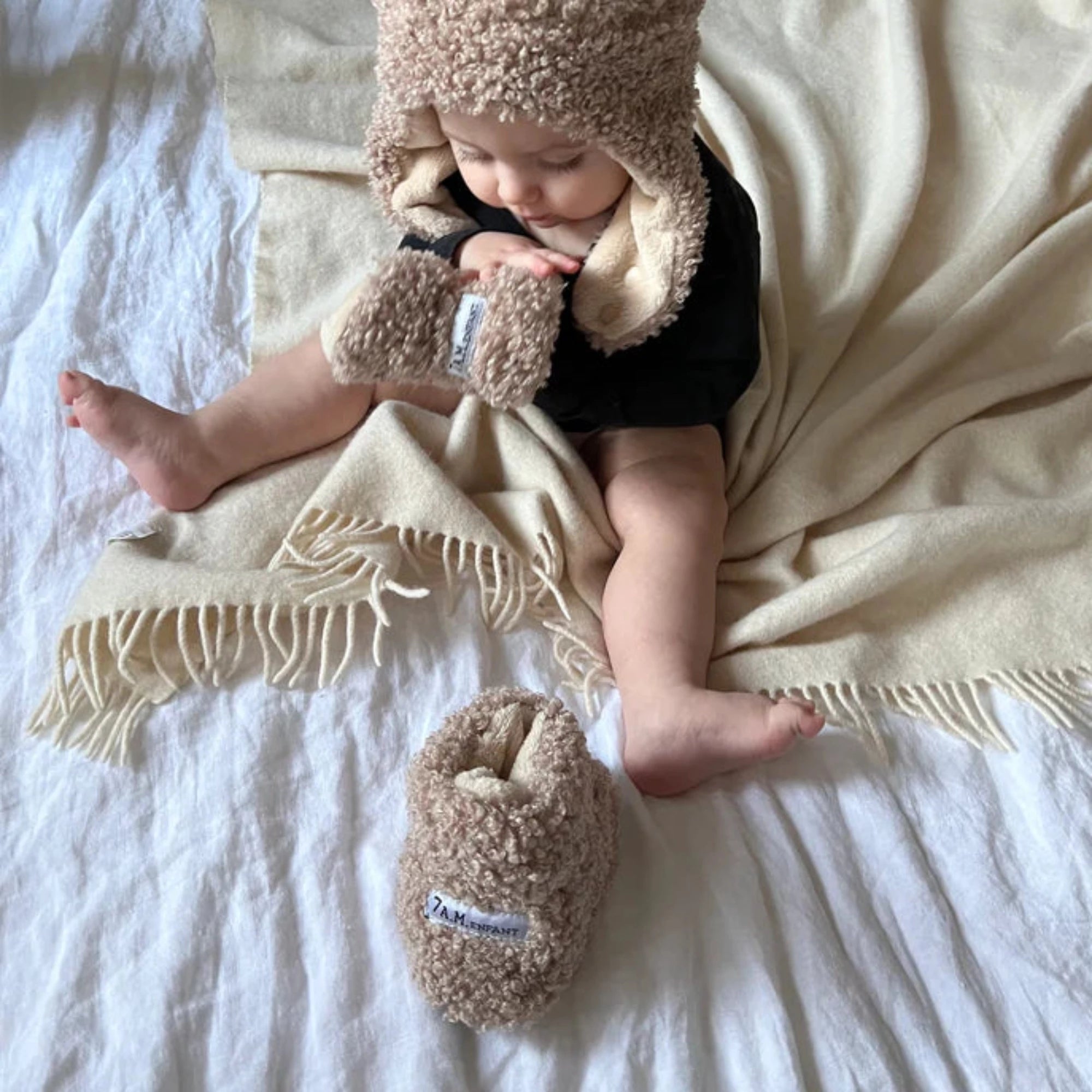 7AM ENFANT Baby Booties - Oatmeal Teddy