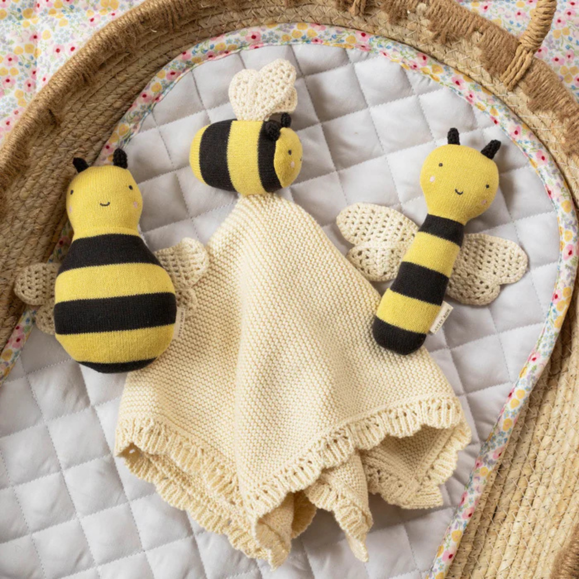 AVERY ROW Cuddle Cloth - Buzzing Bee