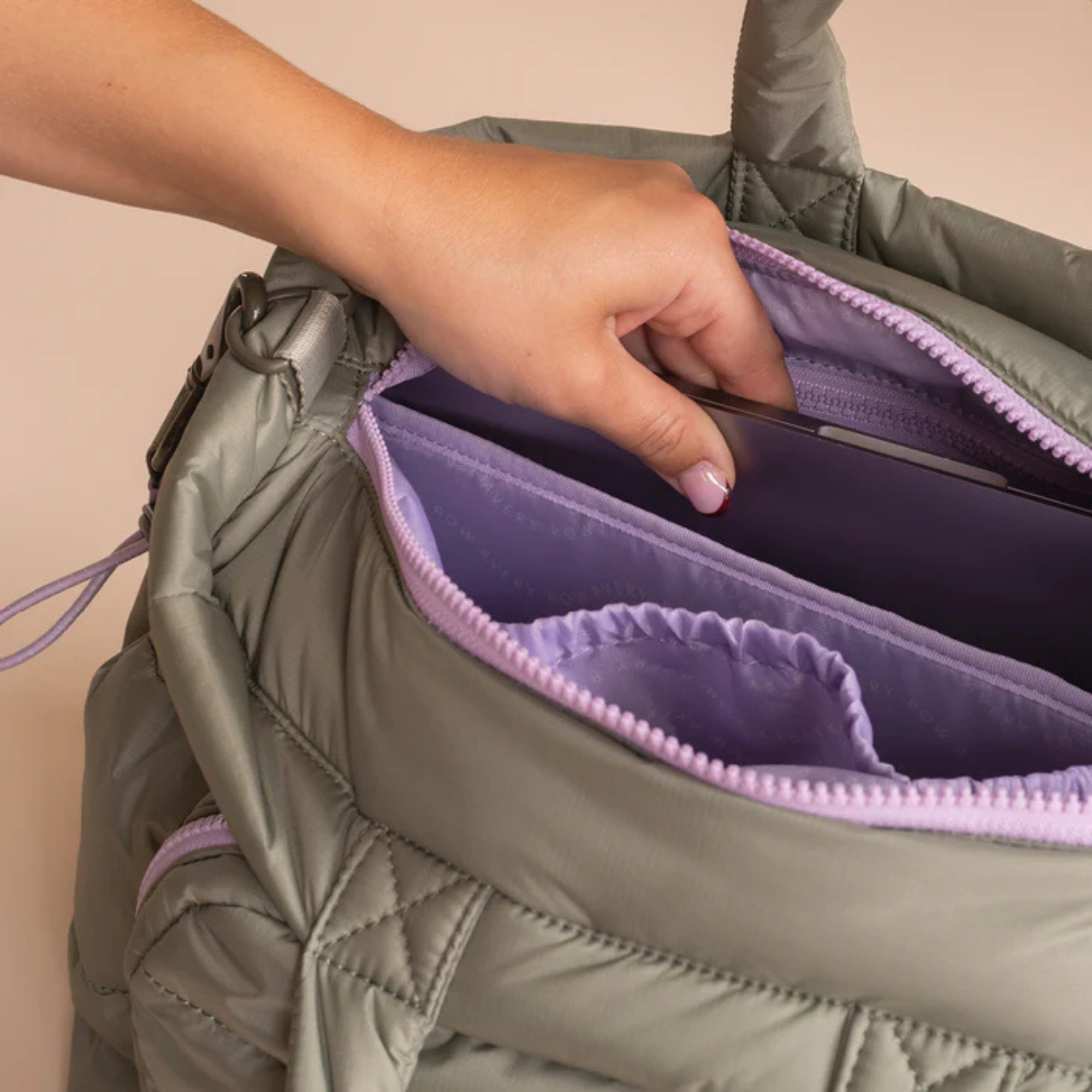 Sac fourre-tout à langer AVERY ROW