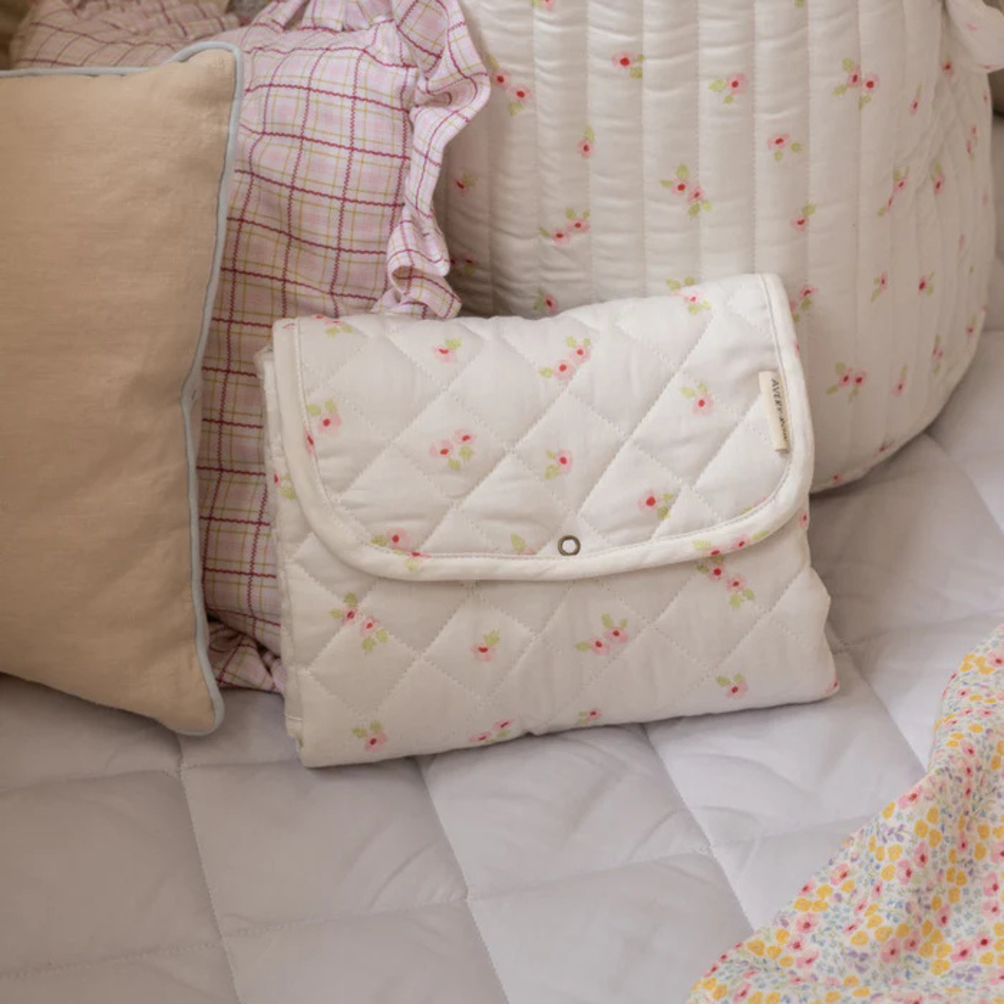 AVERY ROW Travel Changing Mat