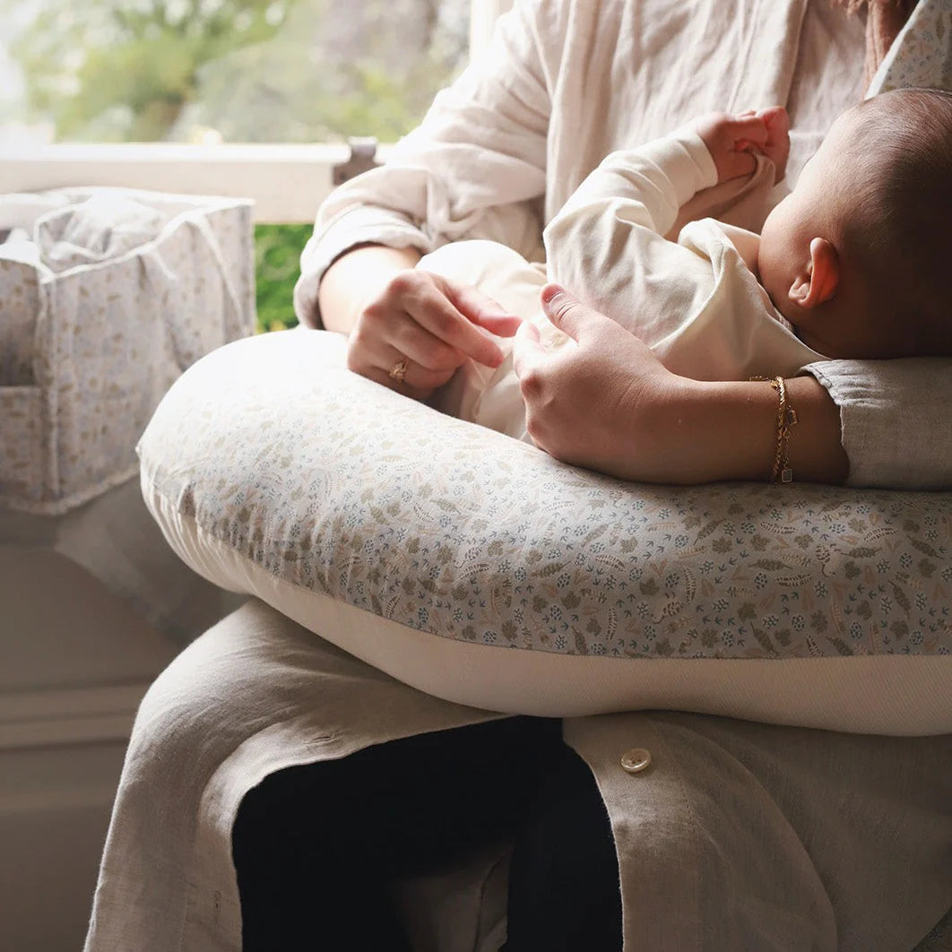 AVERY ROW Nursing Pillow