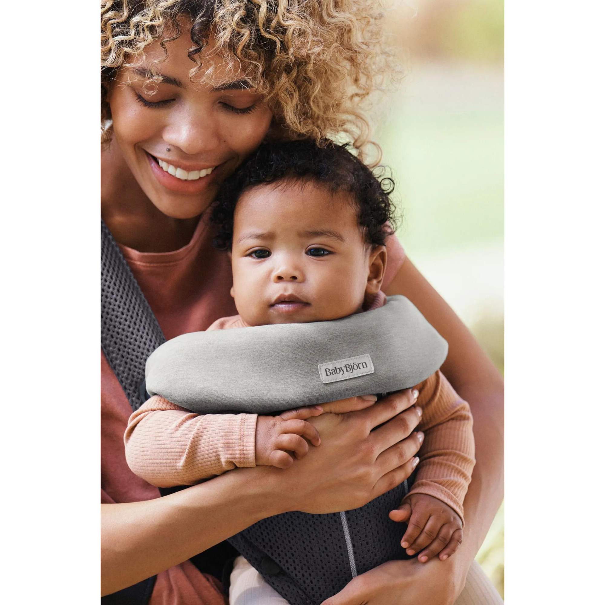 Bavoir BABYBJÖRN pour porte-bébé Mini et Free - Jersey