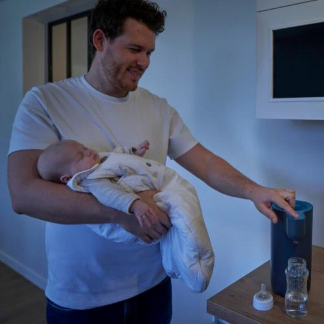 Distributeur d'eau instantanée Milky Now BABYMOOV
