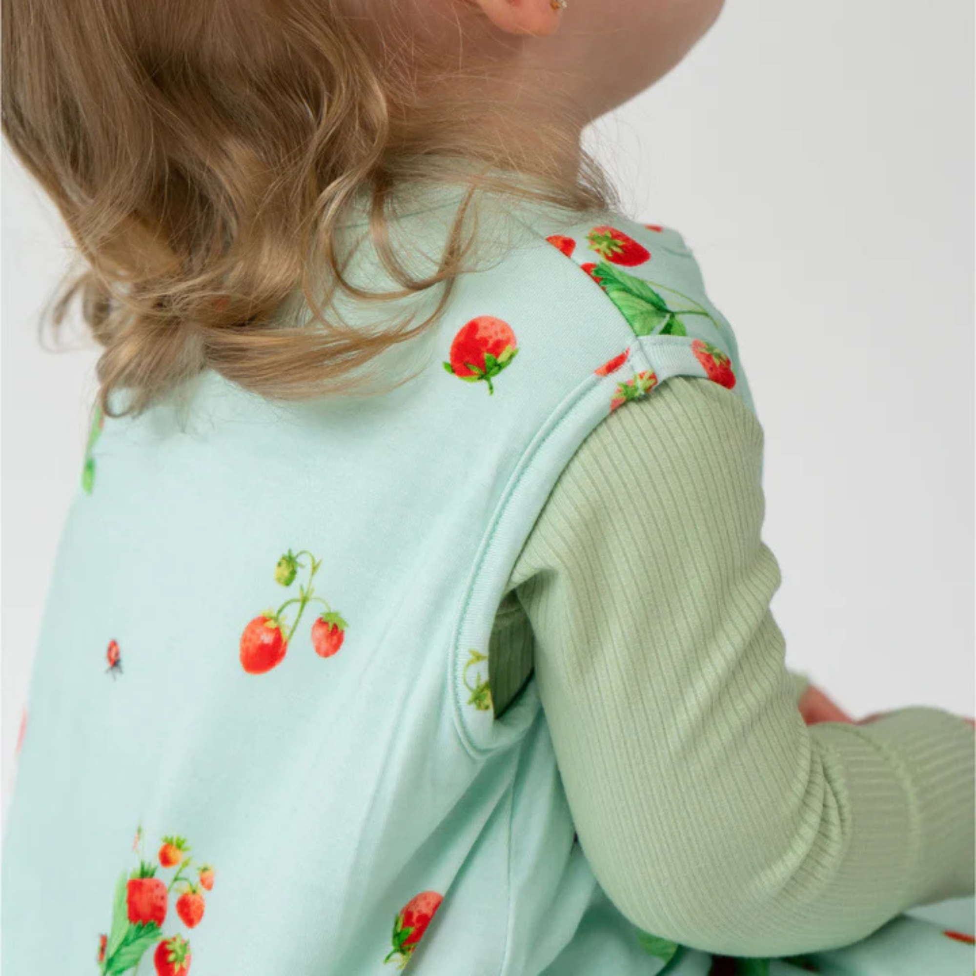 BELAN J 1.0 TOG Sleep Sack - Strawberry Garden