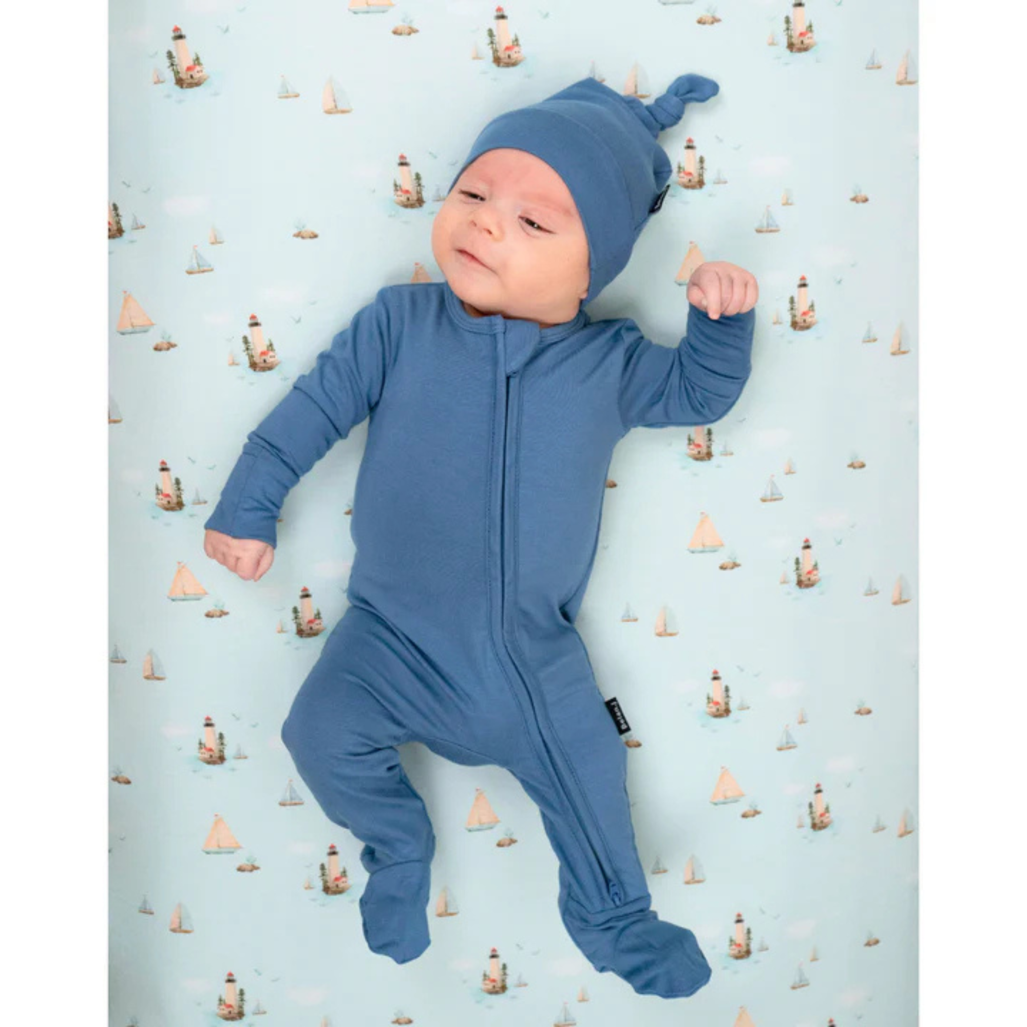 Dormeuse à fermeture éclair et pieds en bambou BELAN J - Bleu océan