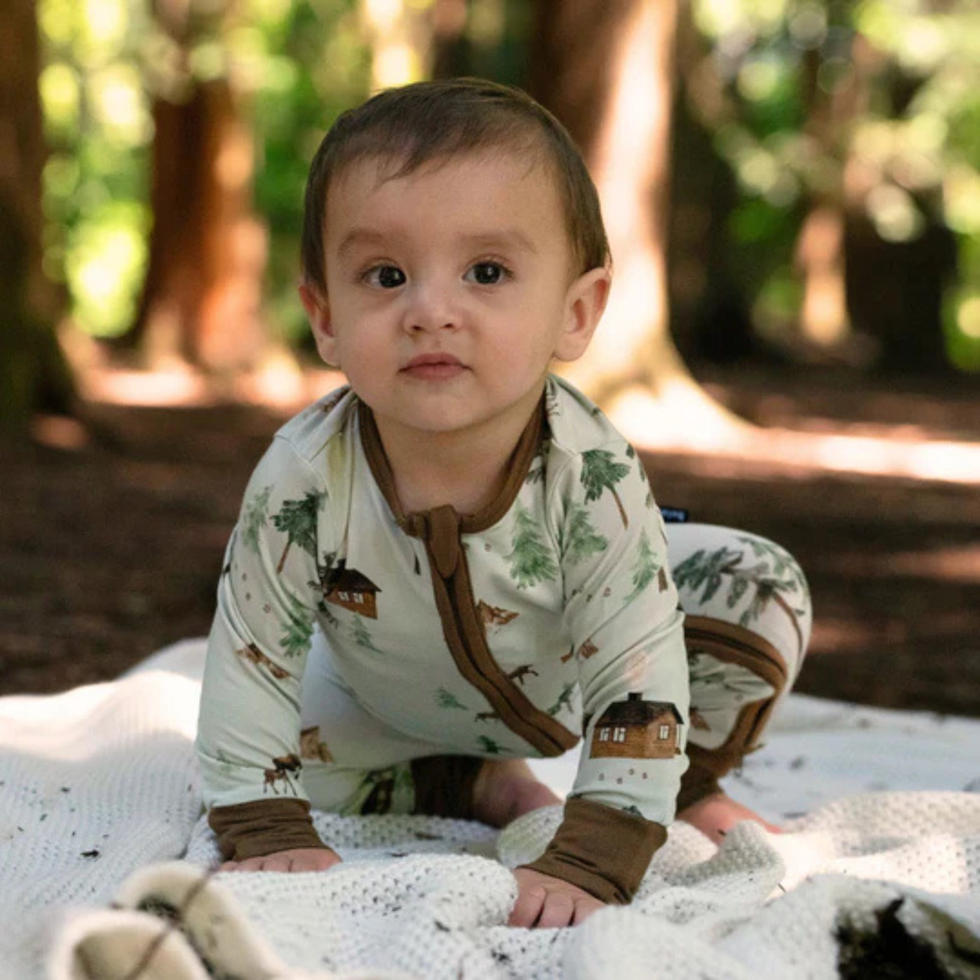 Lit sans pieds BELAN J en bambou avec revers rabattables - Vert orignal