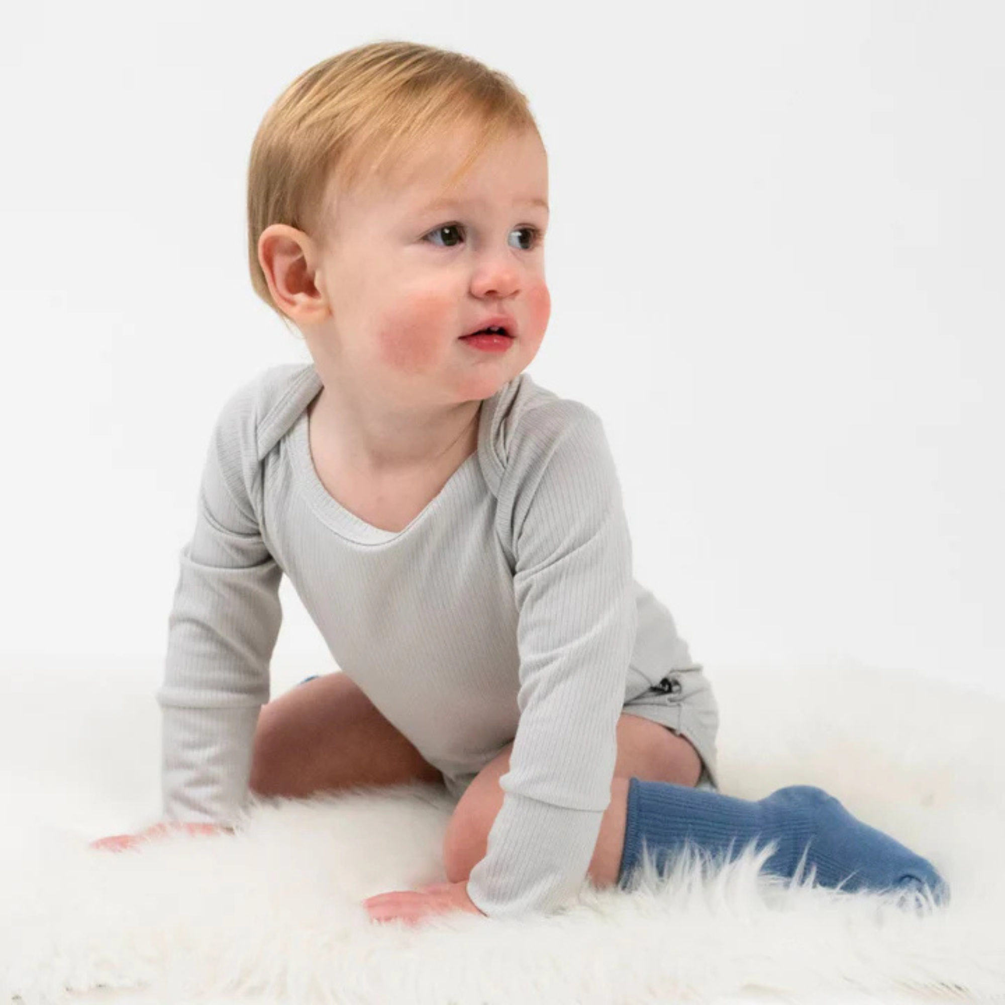 BELAN J Bamboo Long Sleeve Onesie - Silver Cloud