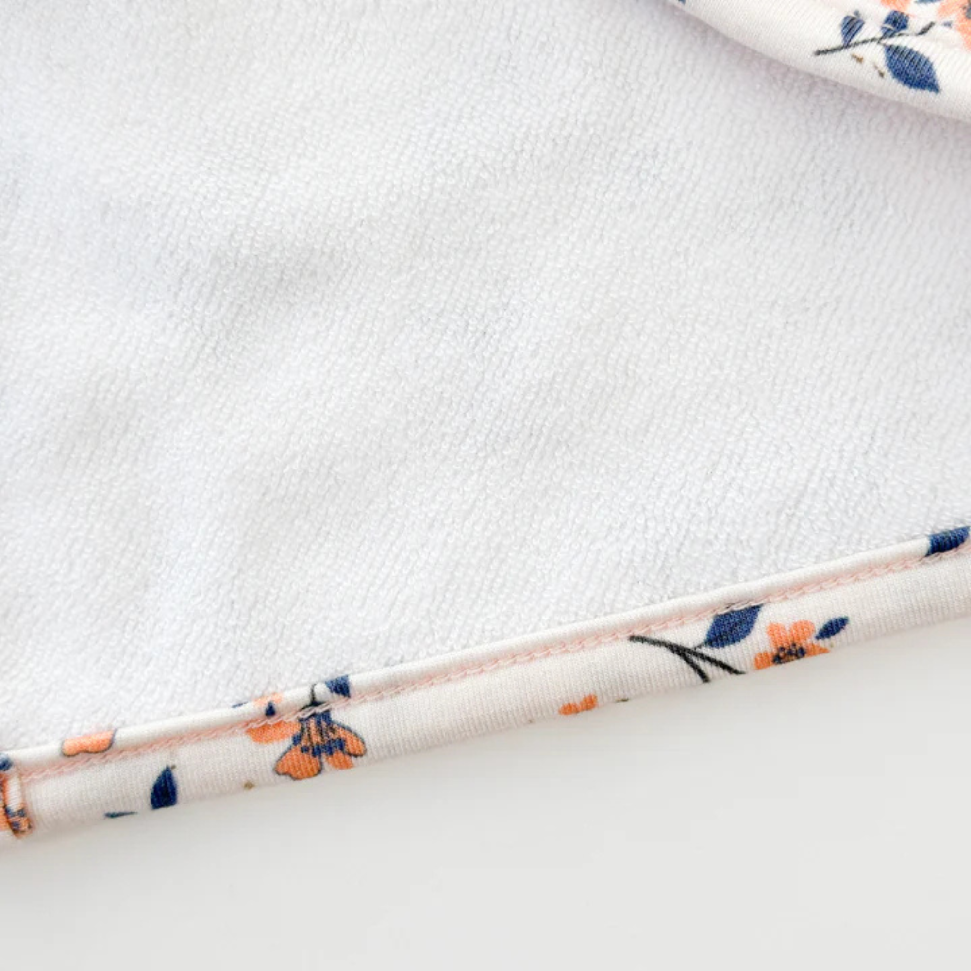 BELAN J Bandana Bib - Peachy Blossom