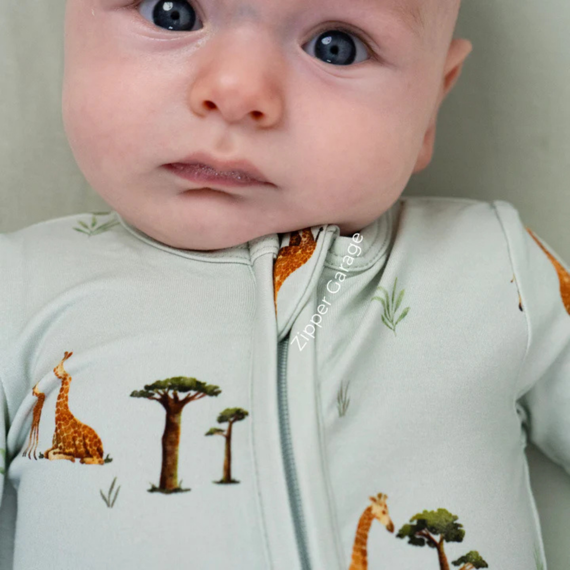 BELAN J Footed Zipper Sleeper - Giraffes