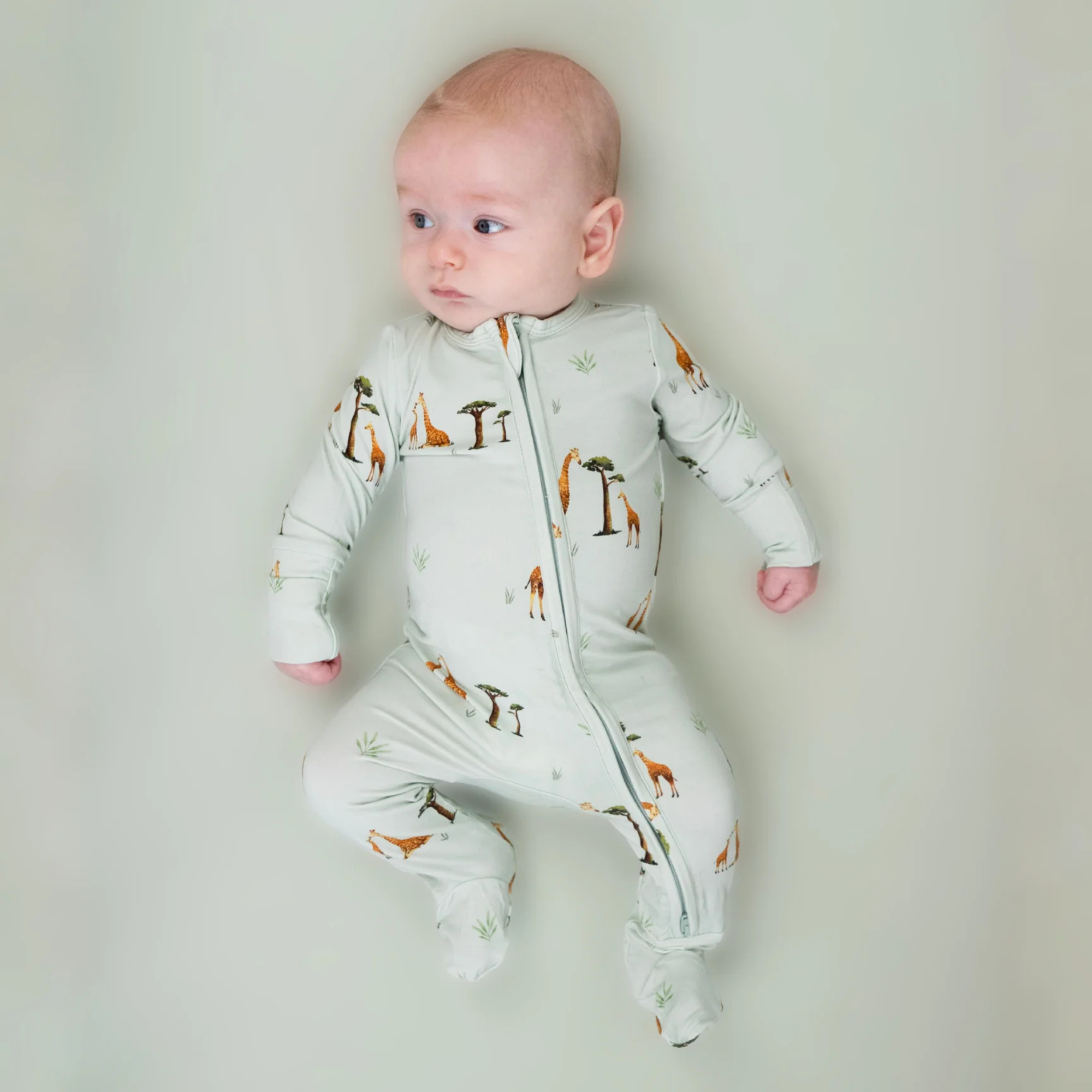 BELAN J Footed Zipper Sleeper - Giraffes