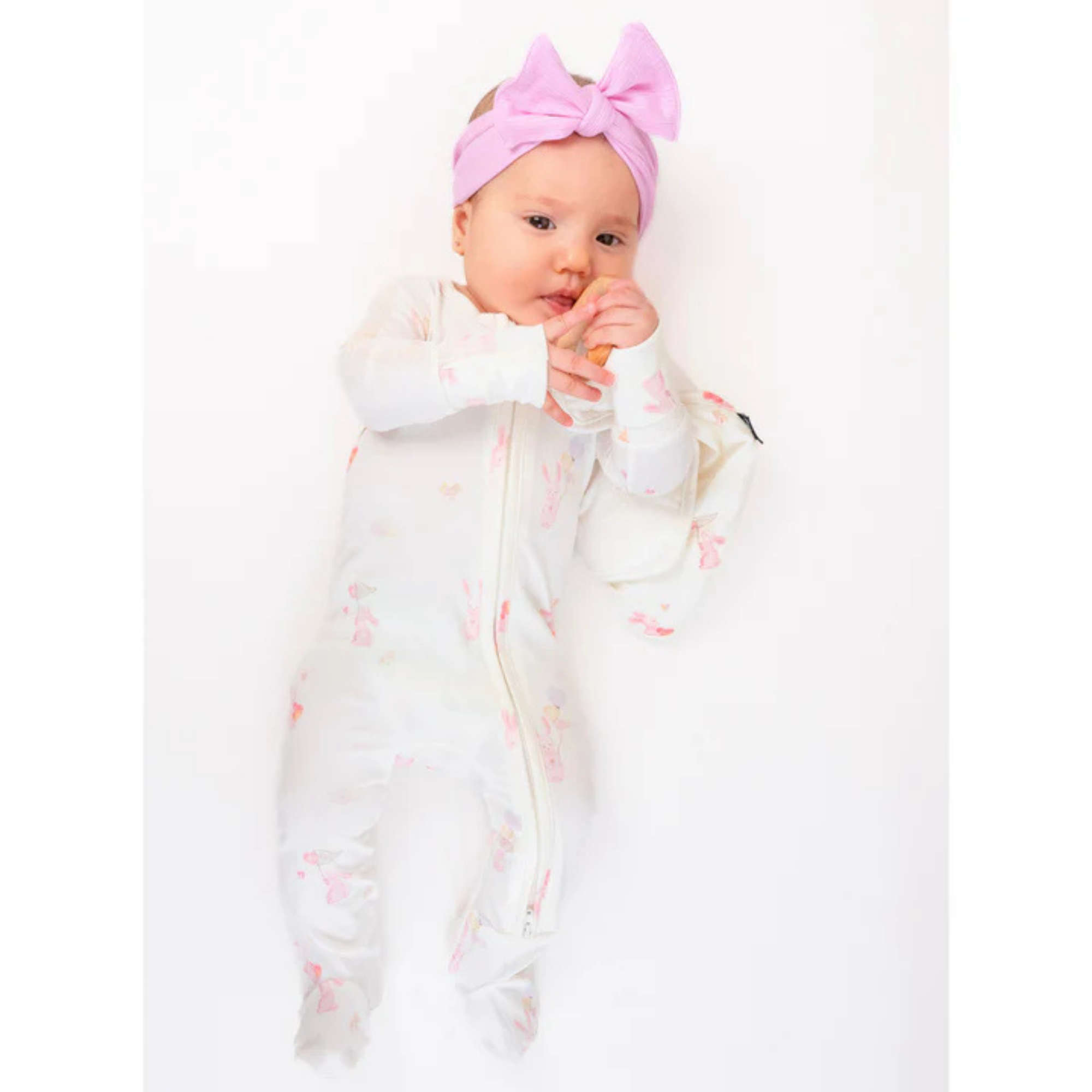 BELAN J Footed Zipper Sleeper - Love Bunnies
