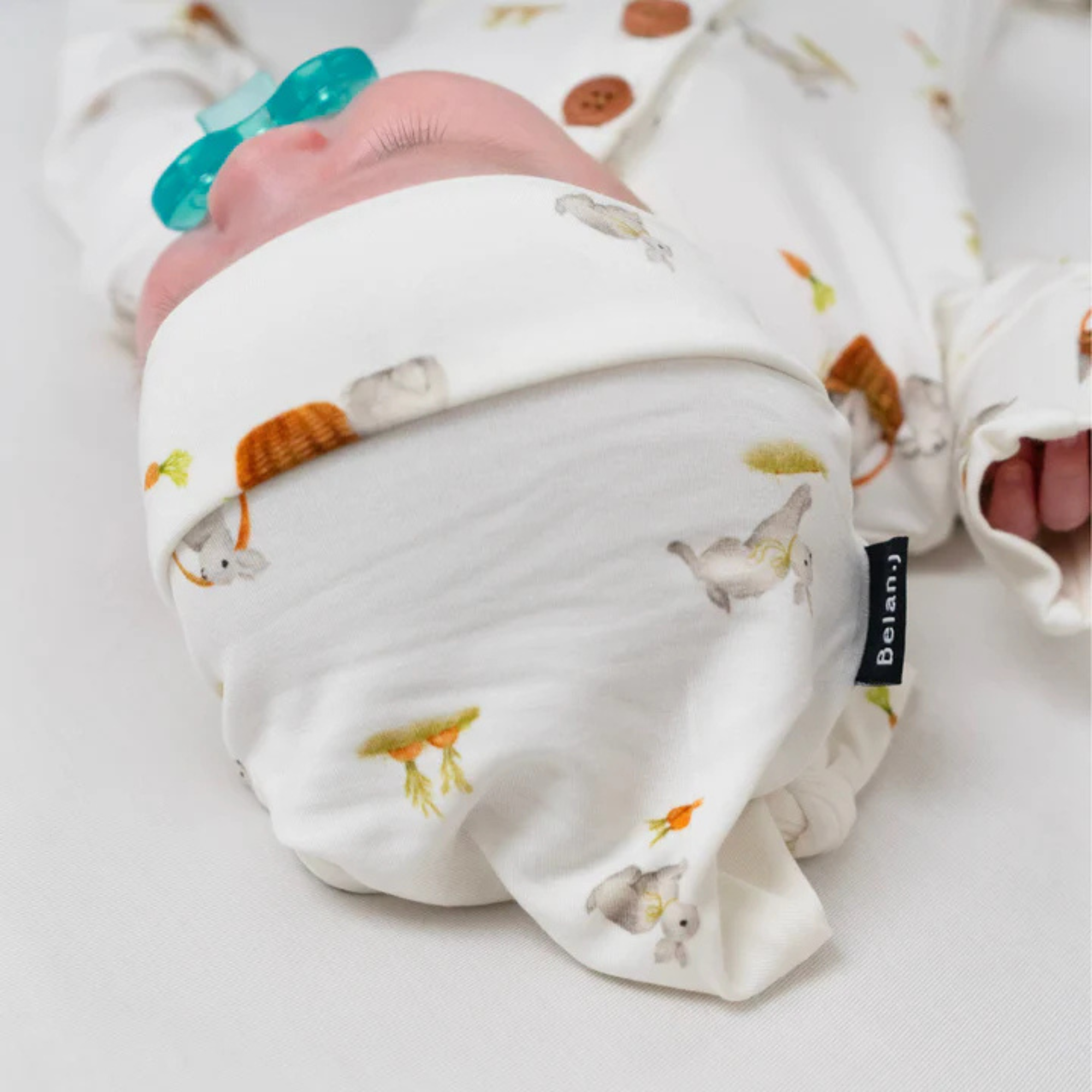 BELAN J Knotted Hat - Garden Bunnies