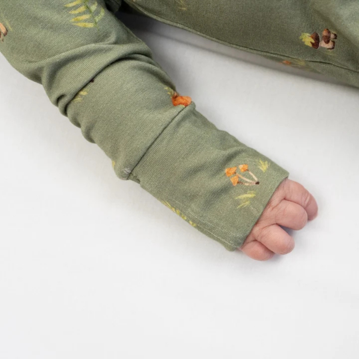 BELAN J Long Sleeve Onesie - Forest Friends