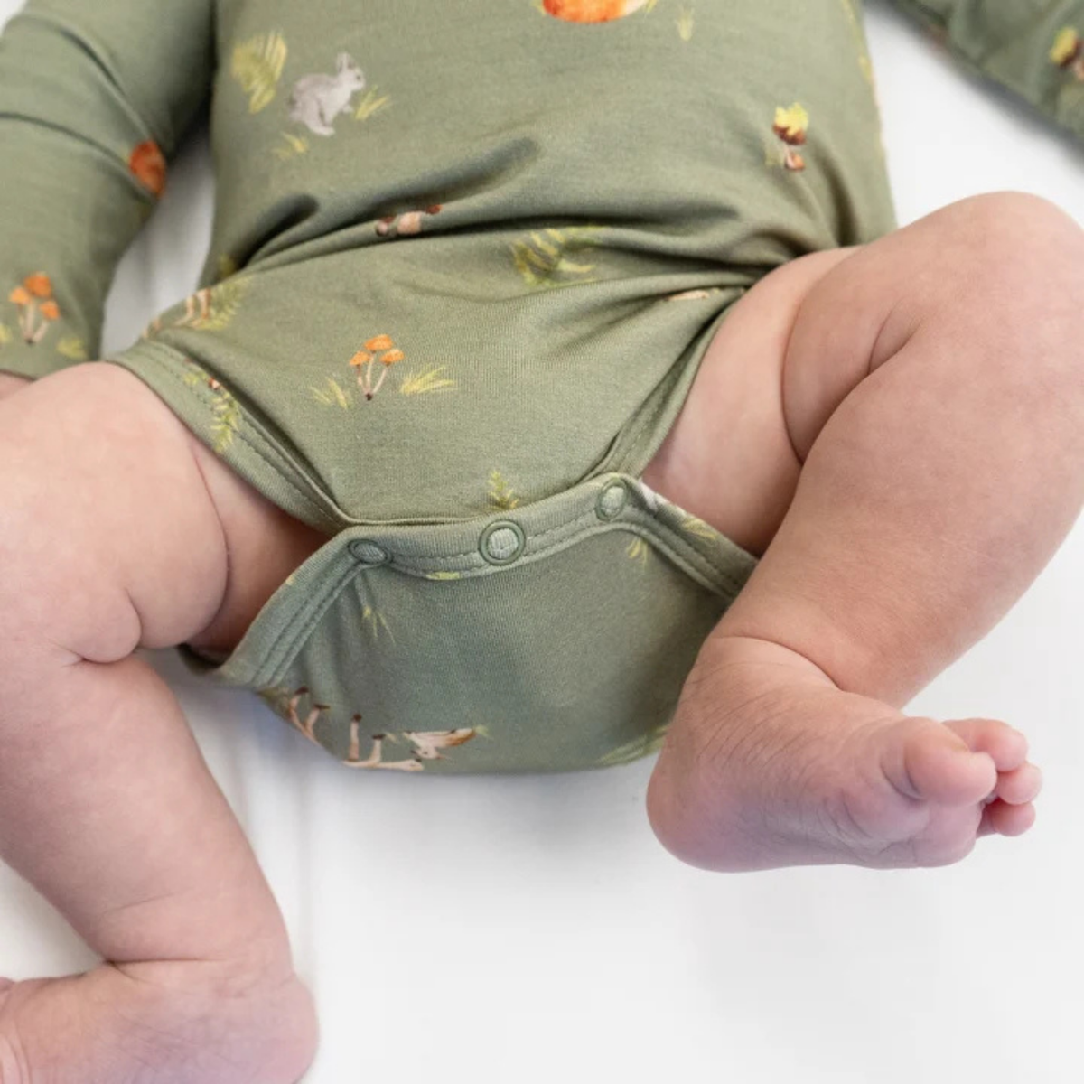 BELAN J Long Sleeve Onesie - Forest Friends