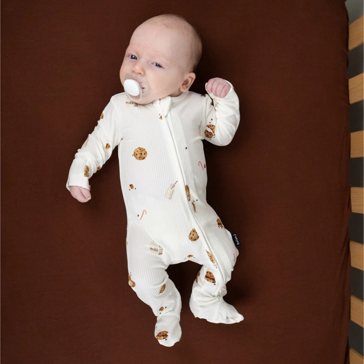 BELAN J Ribbed Bamboo Footed Zipper Sleeper - Milk and Cookies