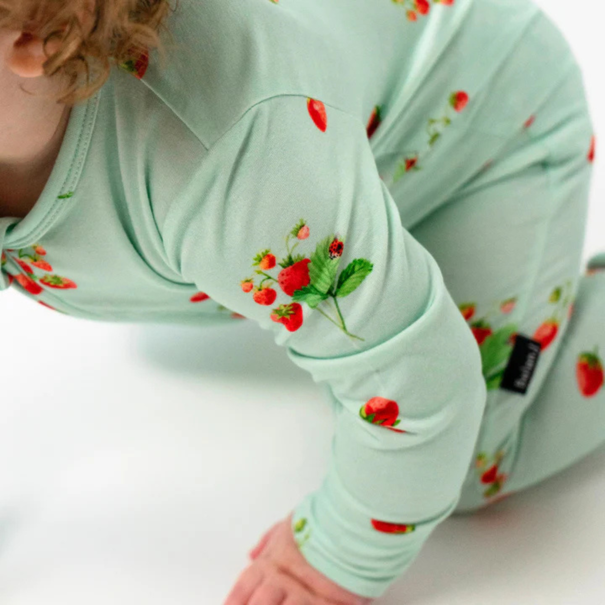 Dormeuse BELAN J avec revers rabattables - Jardin de fraises