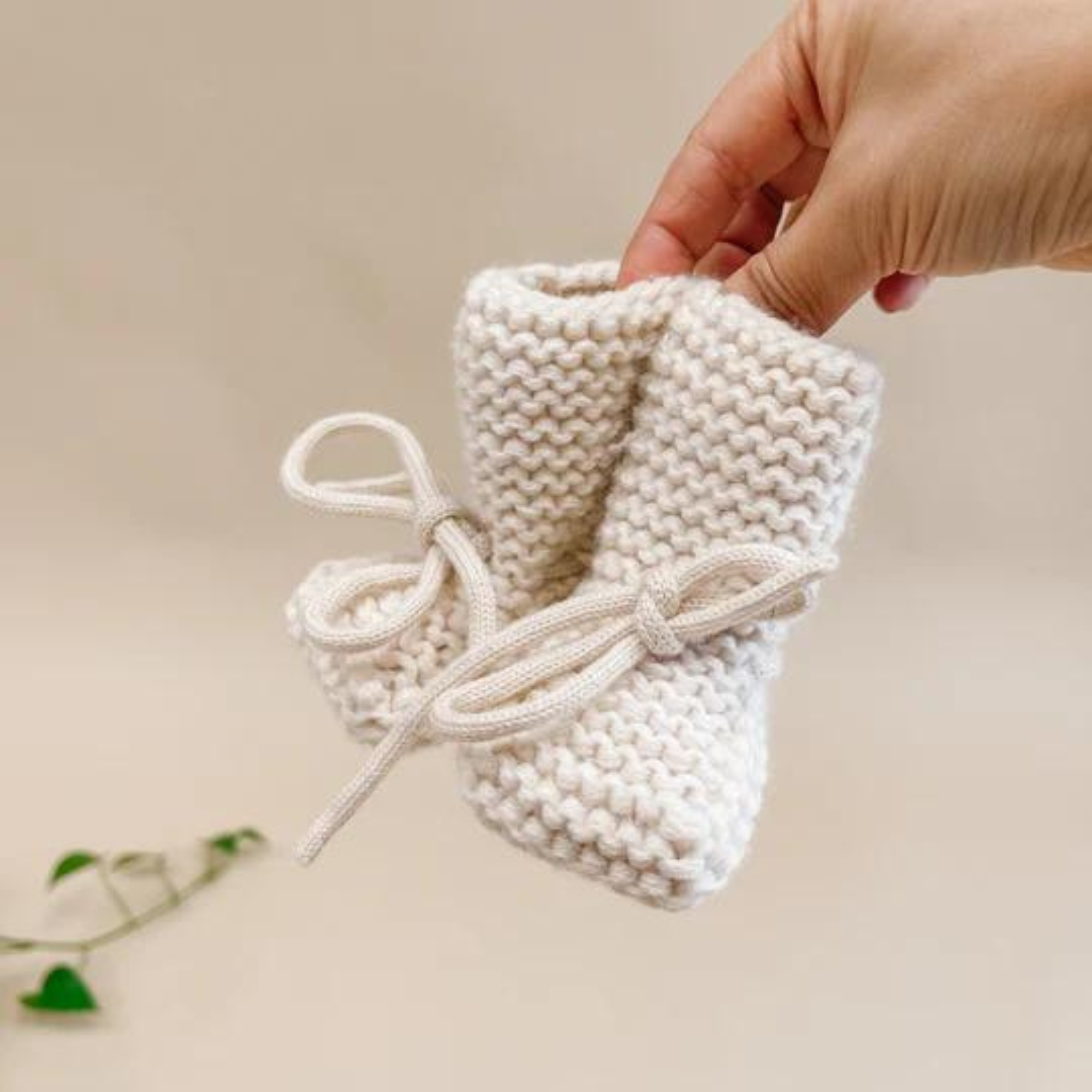 BELAN J Wool Knit Baby Booties - Cream