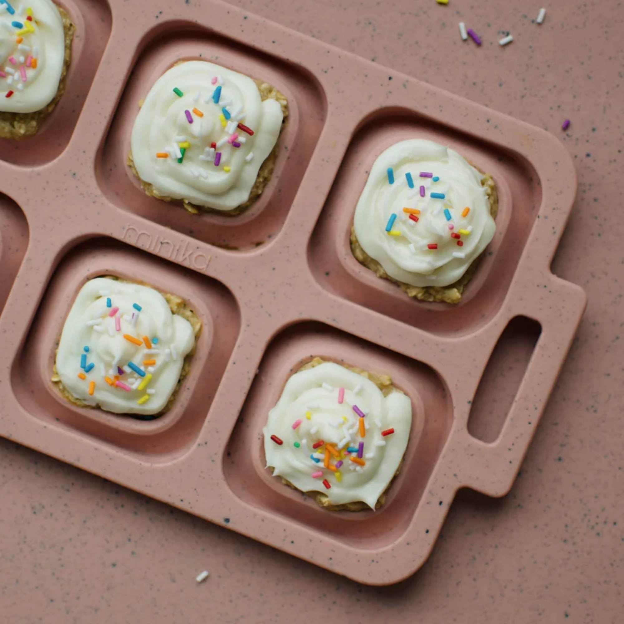 MINIKA Foldable Cupcake Mould