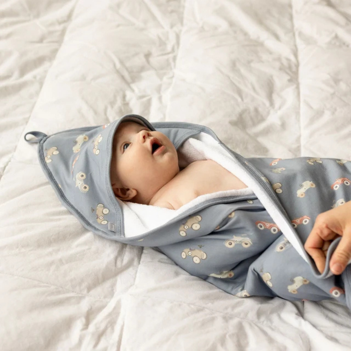 COCCOLI Modal Hooded Towel Set - Cars on Steel Blue