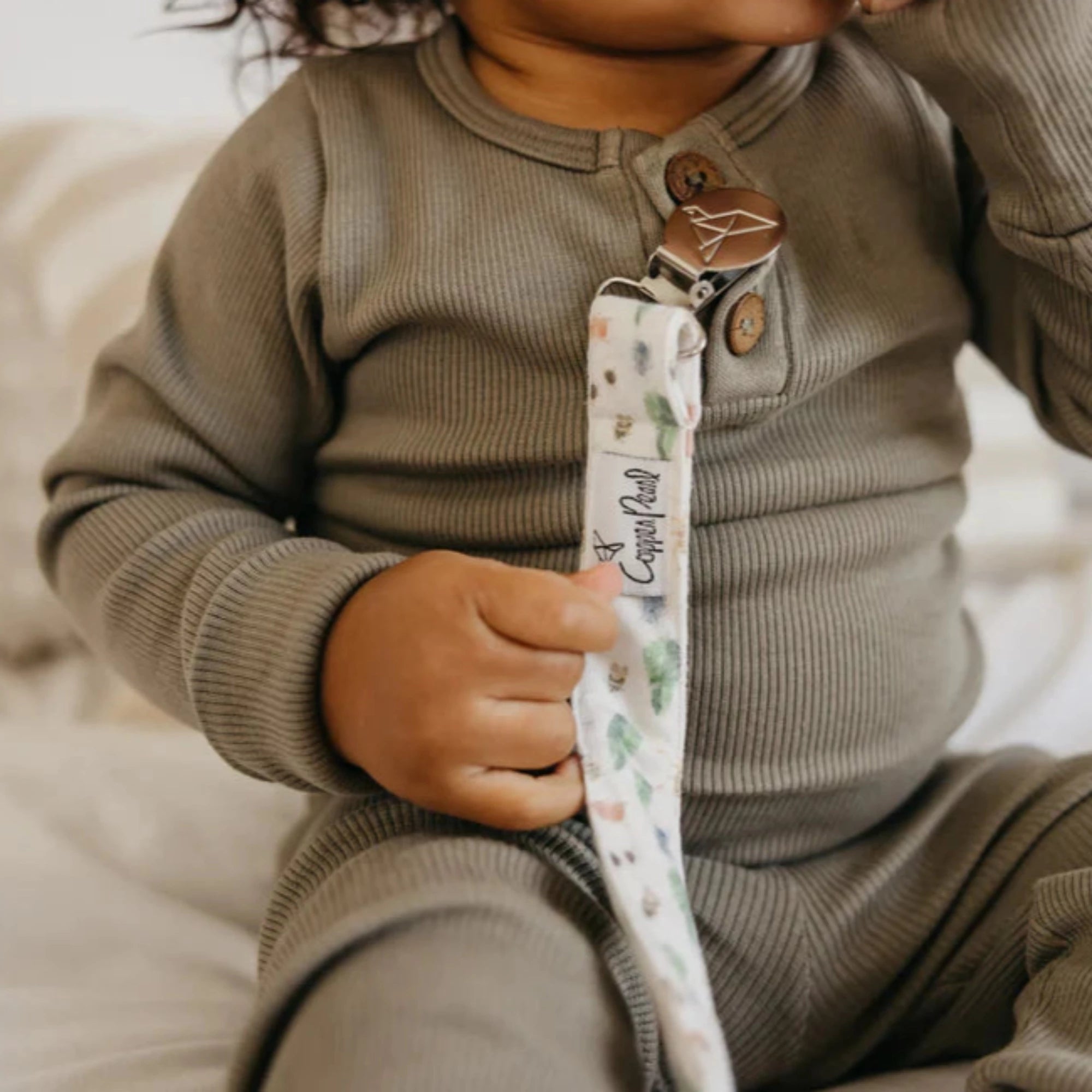 COPPER PEARL Pacifier Clips - Peanut