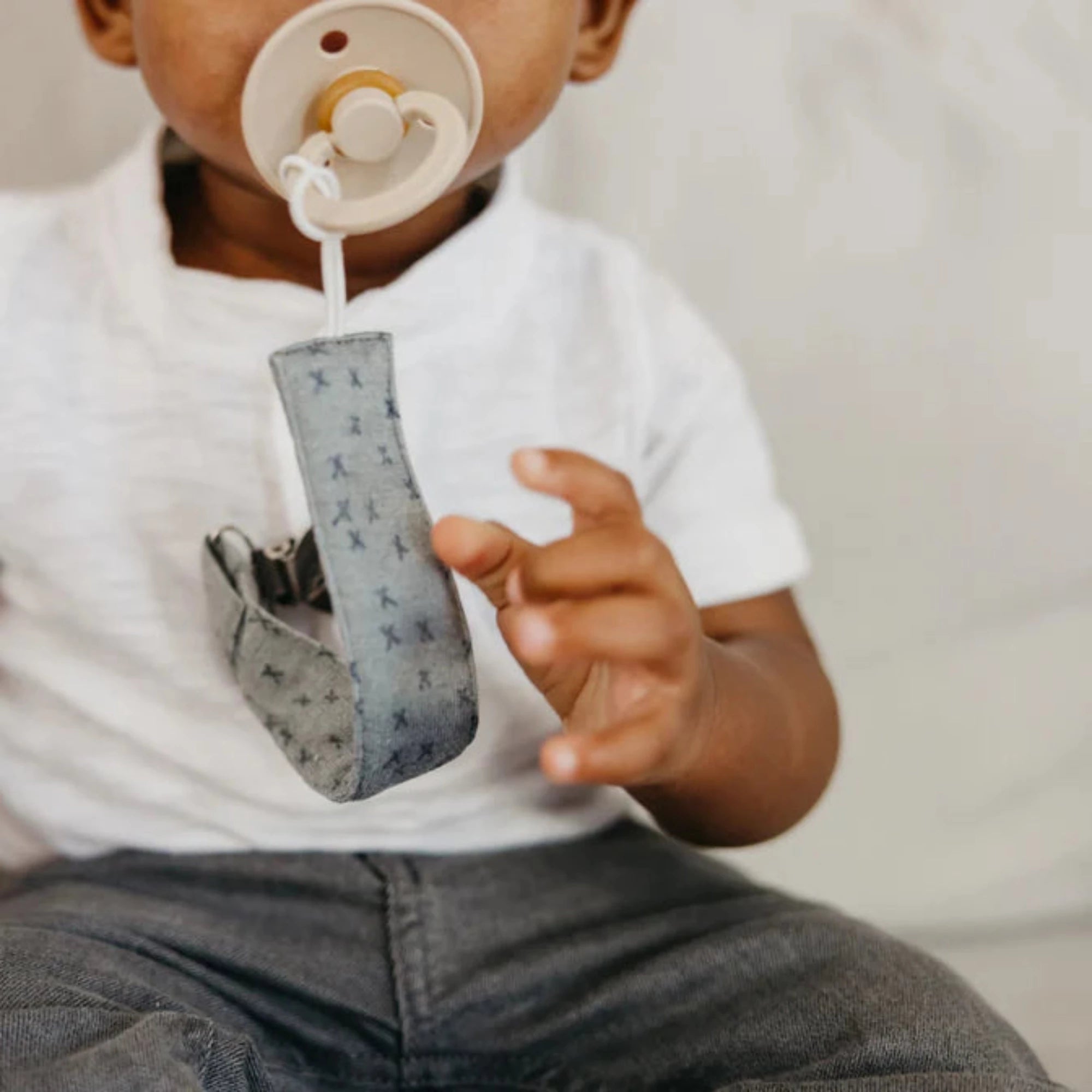 COPPER PEARL Pacifier Clips - Alta