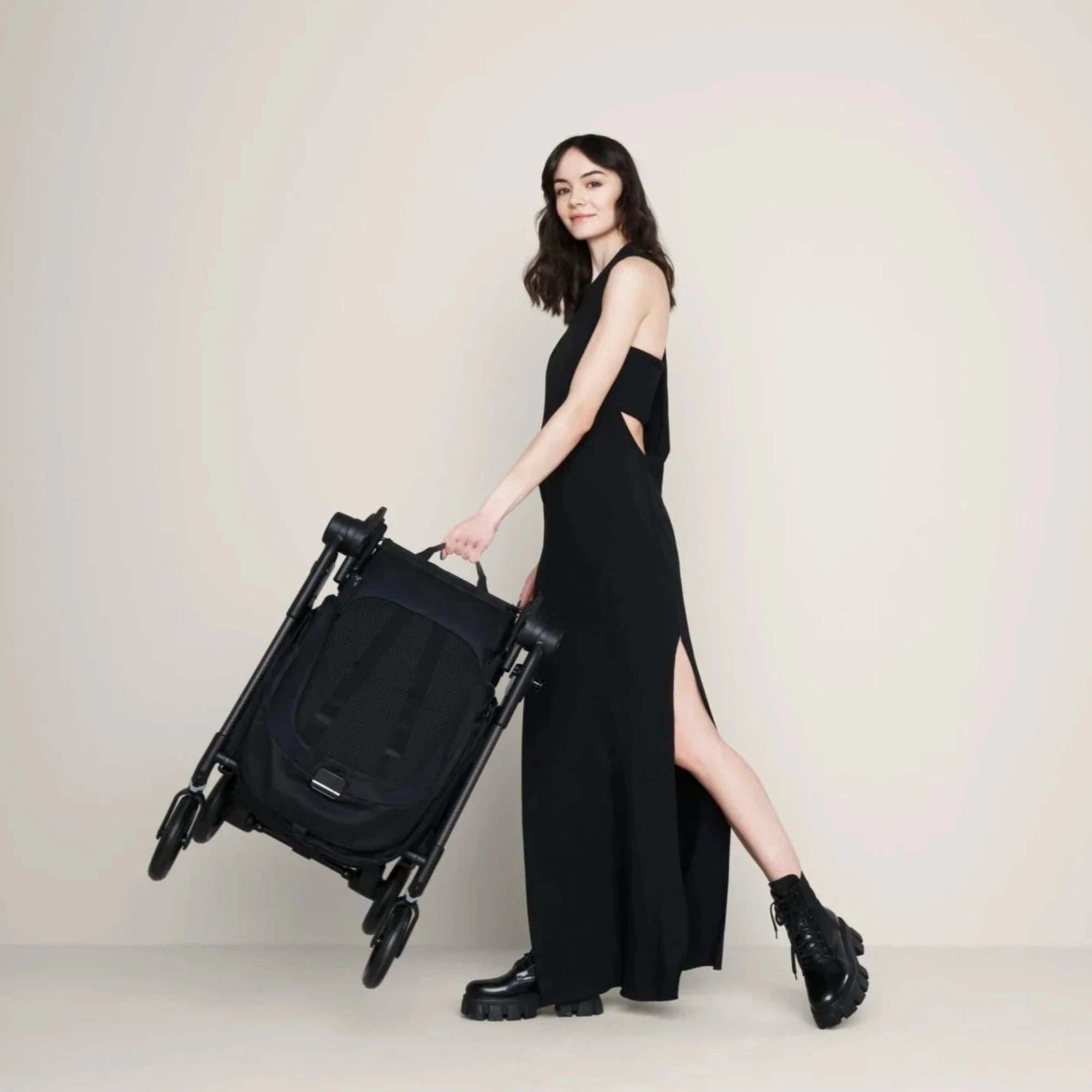 Poussette ultra-légère CYBEX Melio Carbon 3 - Noir lunaire