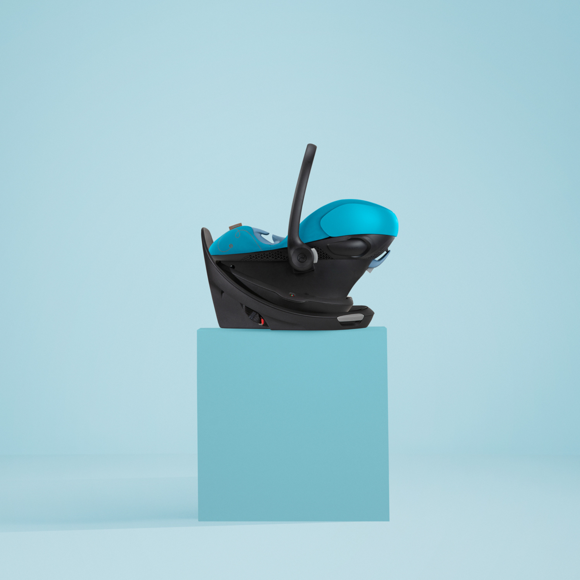 CYBEX Aton G Swivel Car Seat with SensorSafe