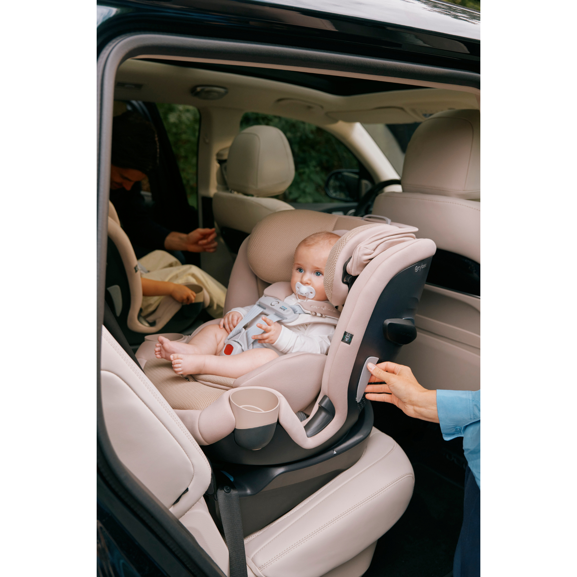 CYBEX Callisto G 360 Rotating All-in-One Convertible Car Seat