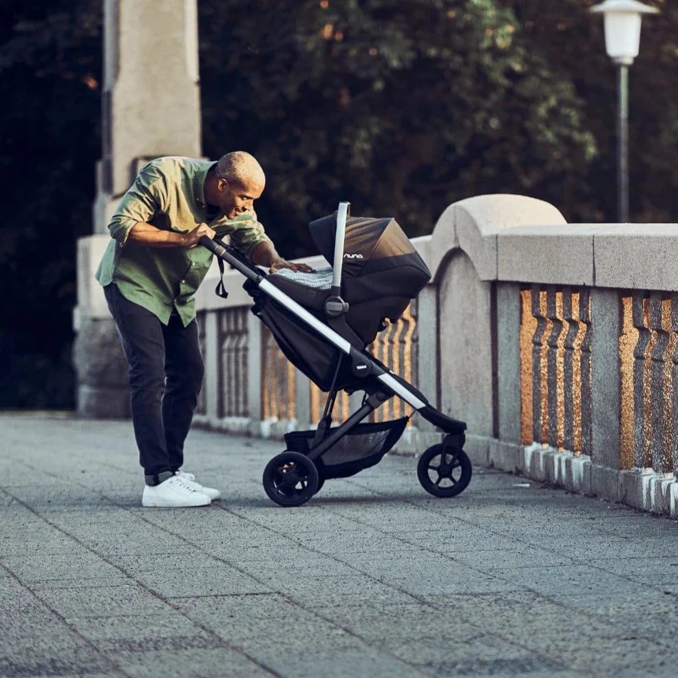 THULE Maxi-Cosi Car Seat Adapter for Spring - Black