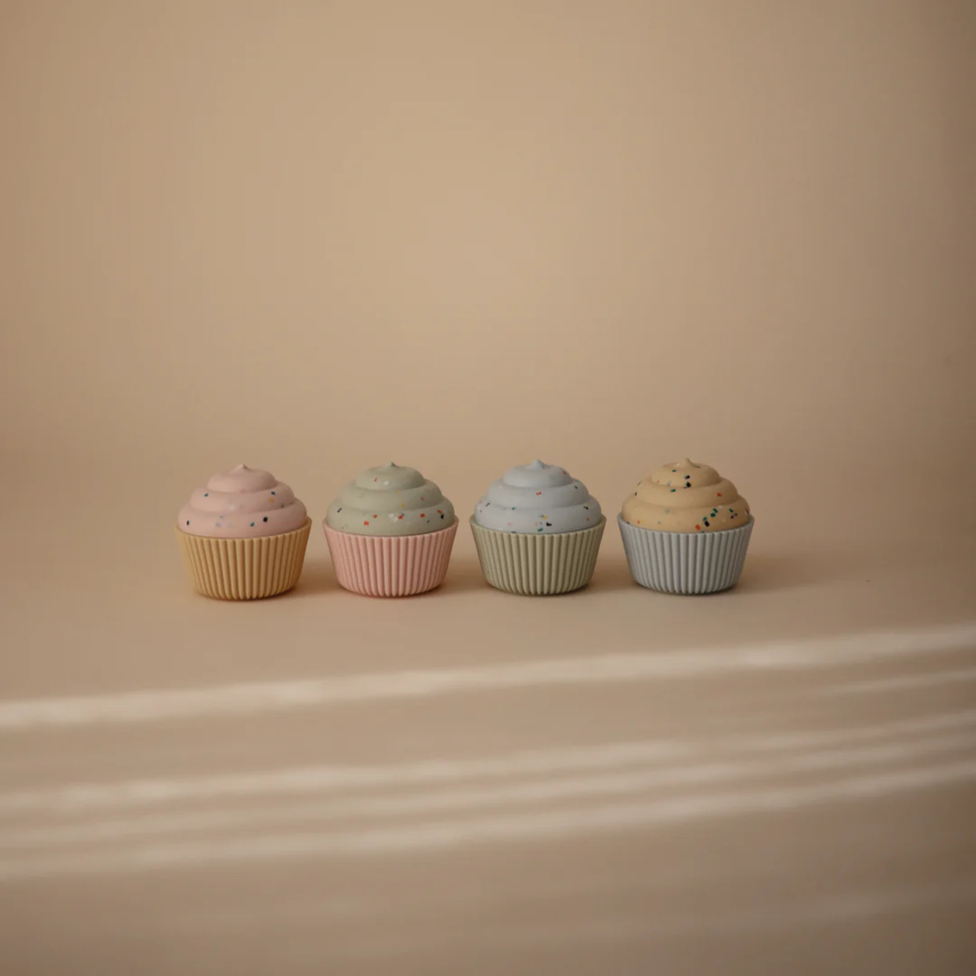 MUSHIE Mix and Match Cupcake Toy