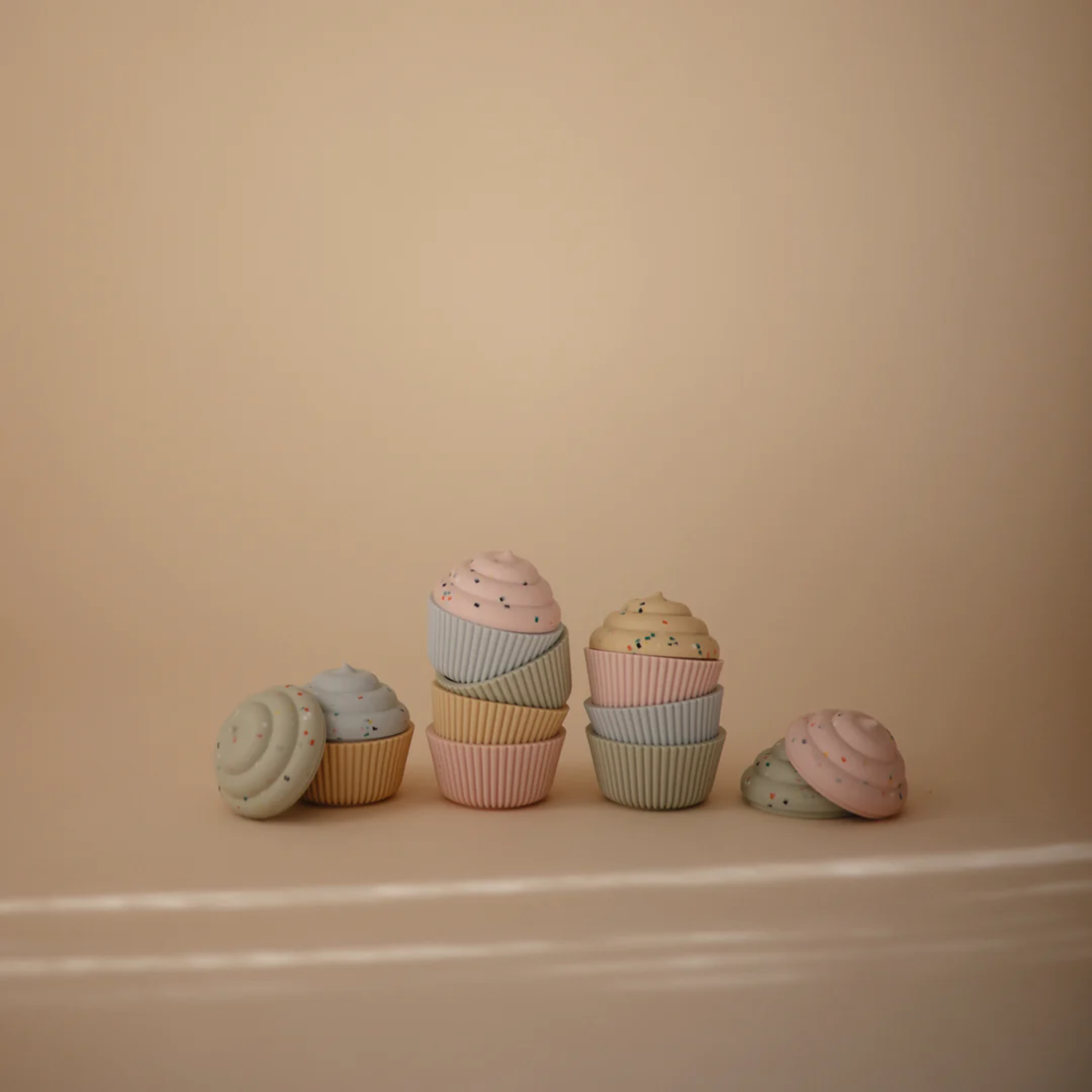 MUSHIE Mix and Match Cupcake Toy