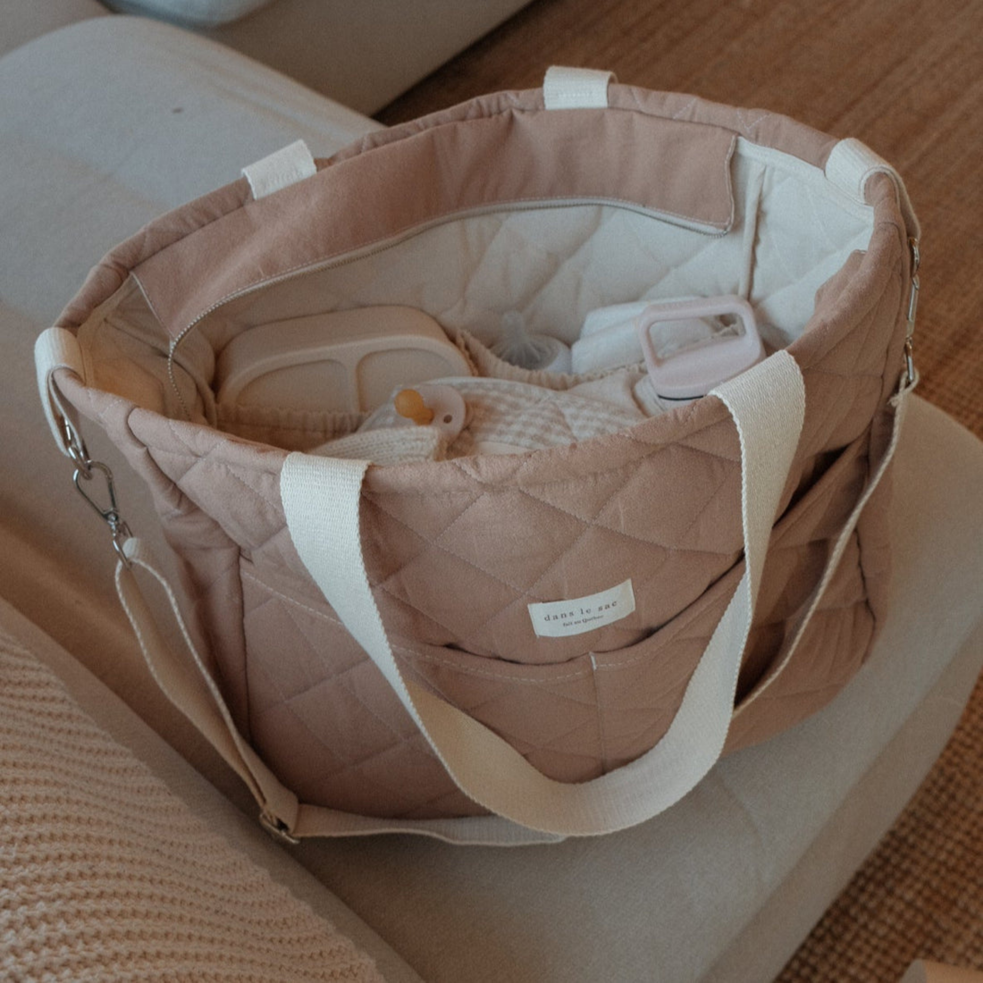 DANS LE SAC Sac à langer