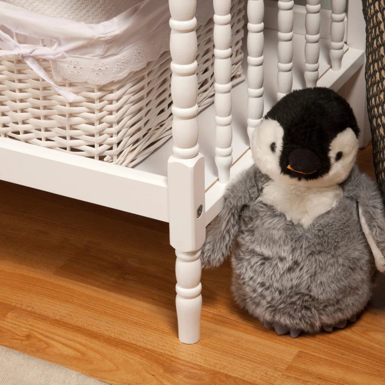 Davinci jenny lind changing table sales