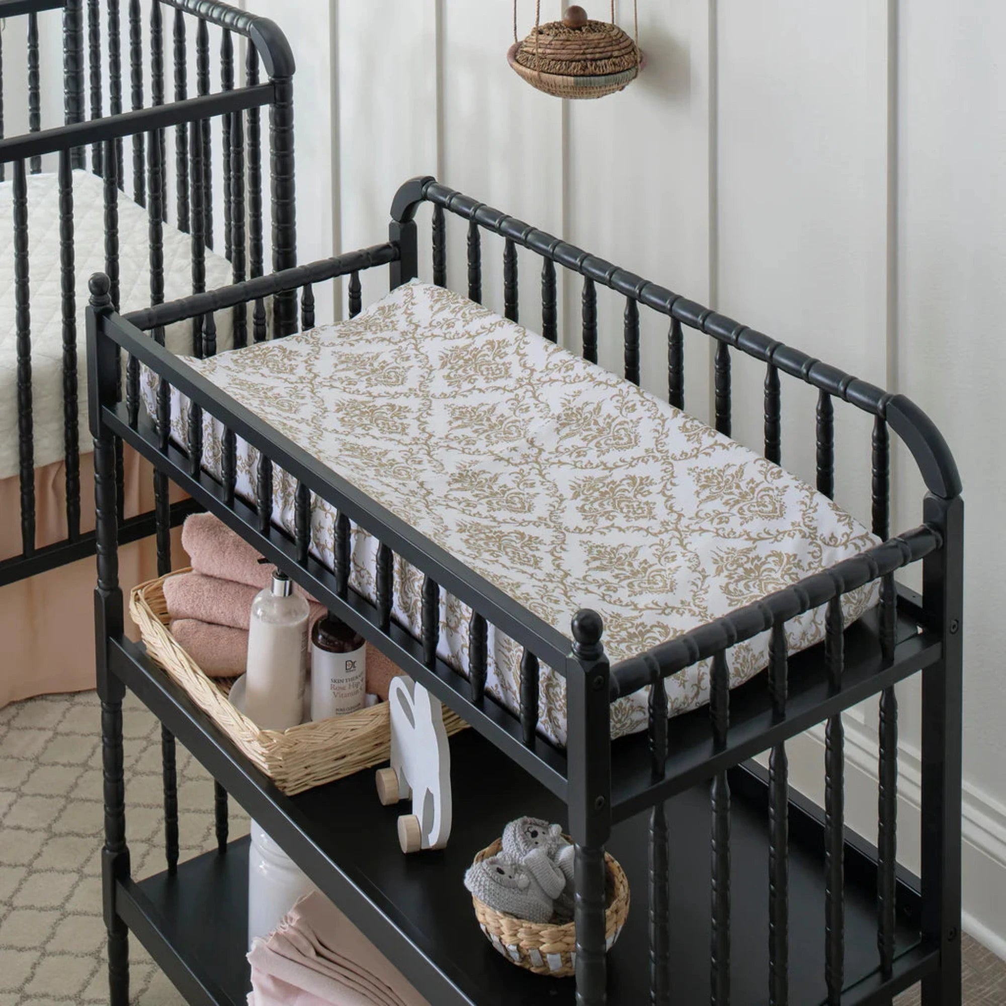 DAVINCI Jenny Lind Changing Table