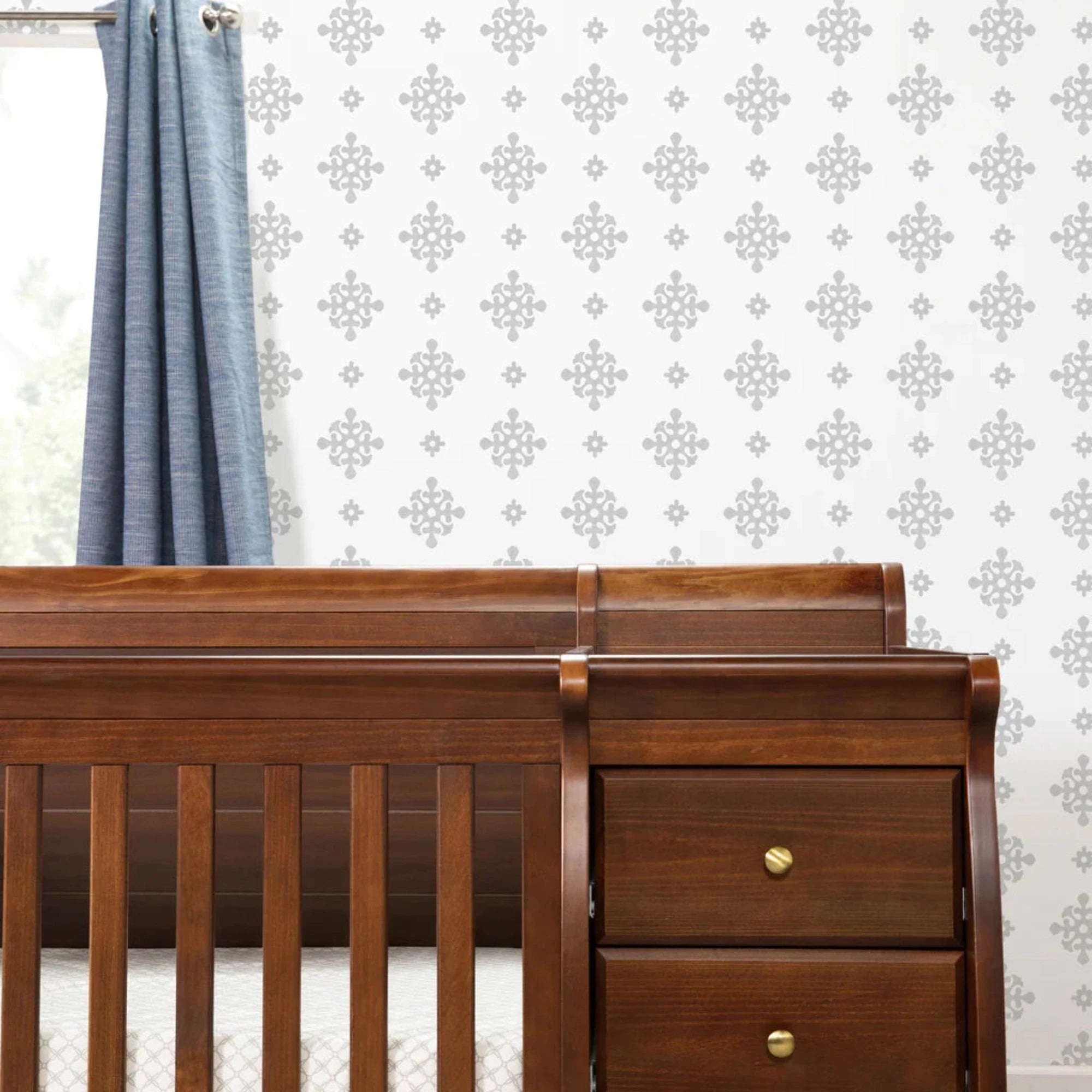 DAVINCI Kalani 4-in-1 Convertible Crib & Changer