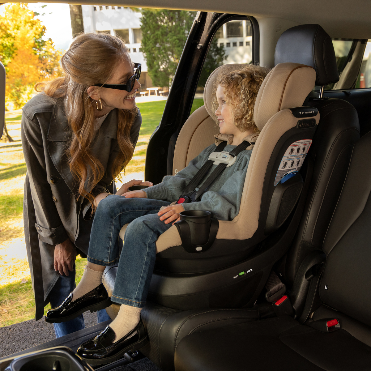 EVENFLO  Revolve360 Extend Rotational All-in-One Car Seat with Green & Gentle Fabric
