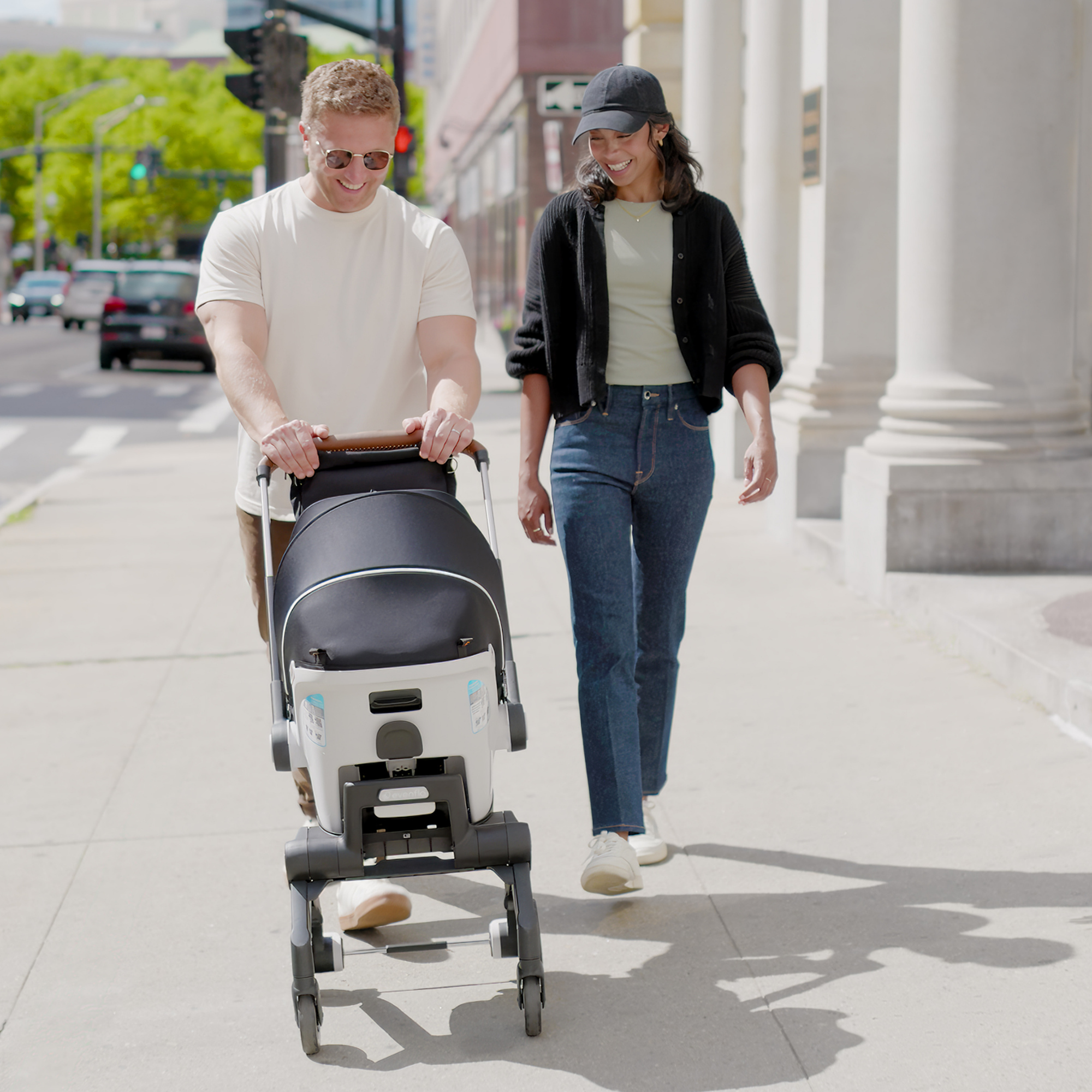 Siège auto et poussette pour bébé EVENFLO Shyft DualRide