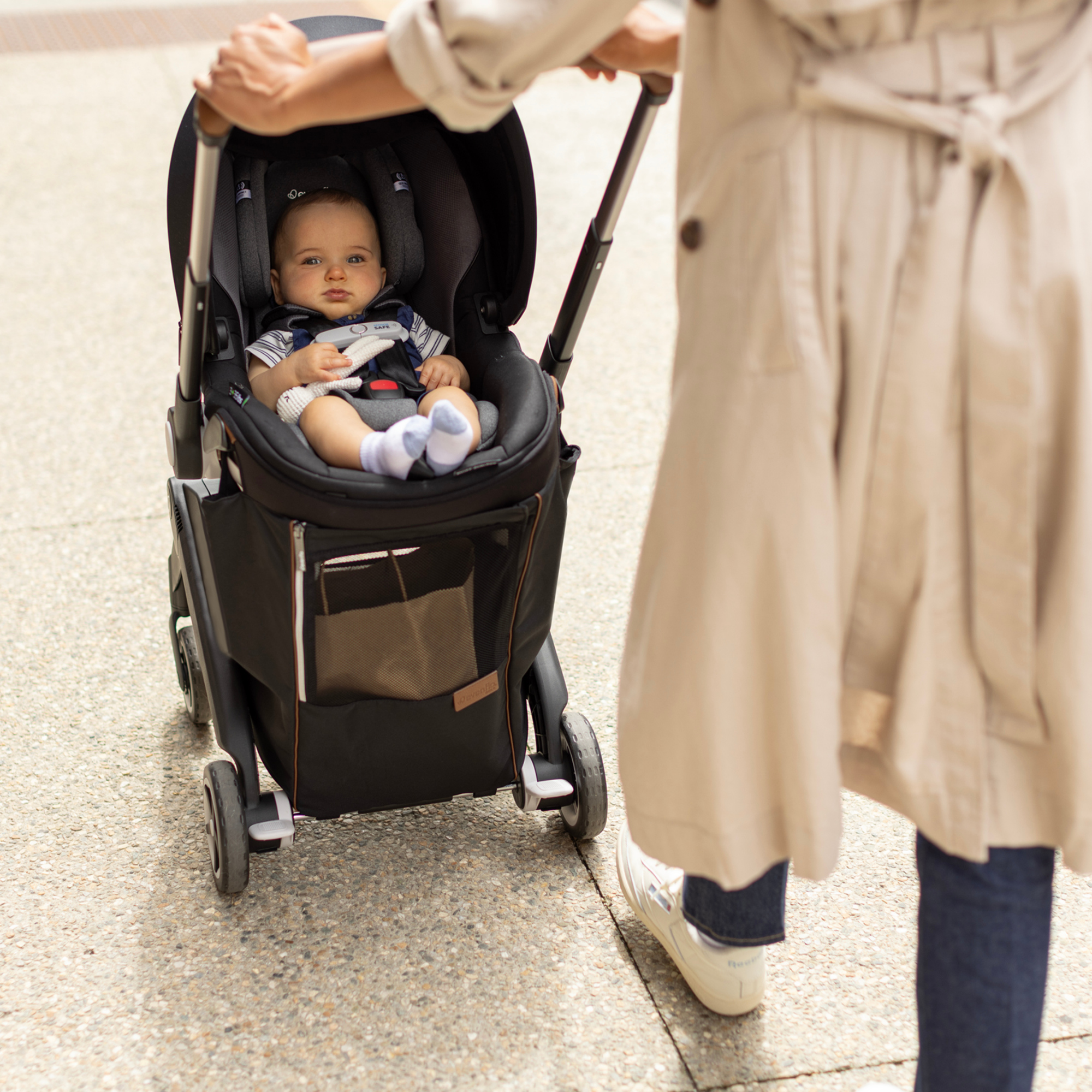 Siège auto et poussette pour bébé EVENFLO Shyft DualRide