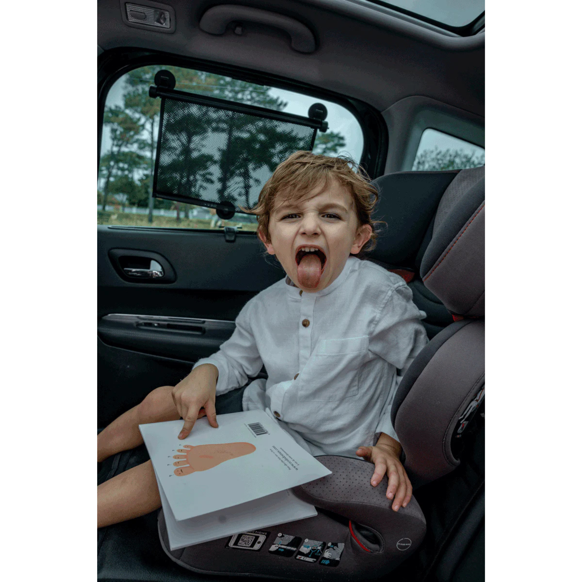 EZIMOOV Suction Cup Car Side Window Retractable Sunshade (2-Pack)