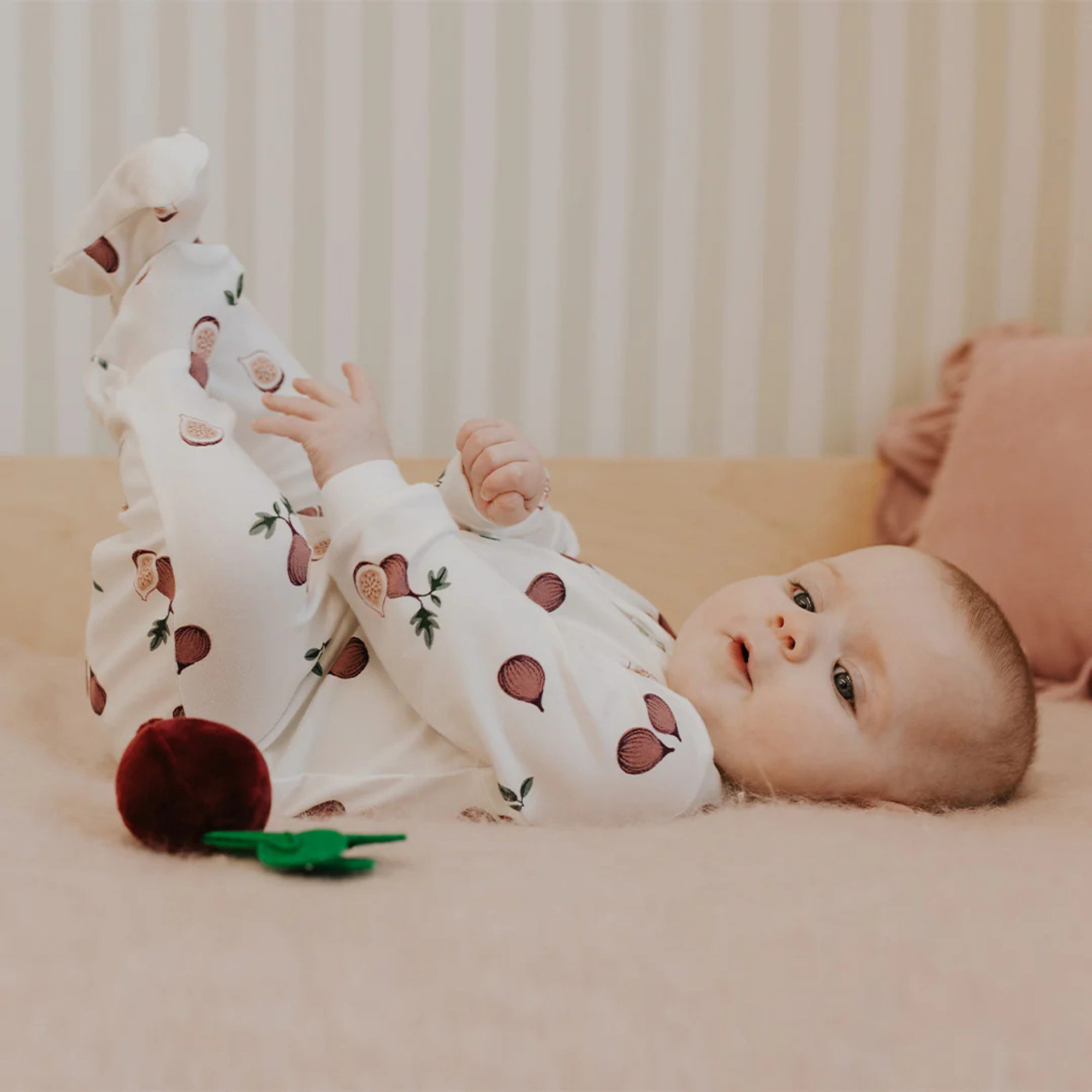 FIRSTS Figs Print on Off-White Sleeper