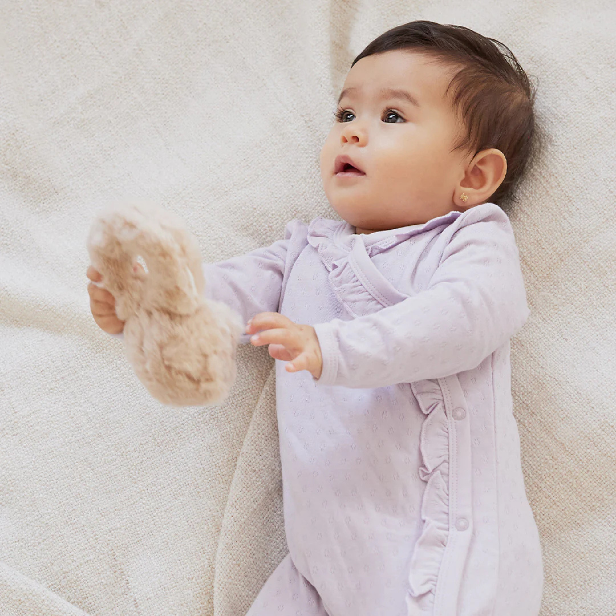 FIRSTS Grenouillère croisée en tricot pointelle violet clair 