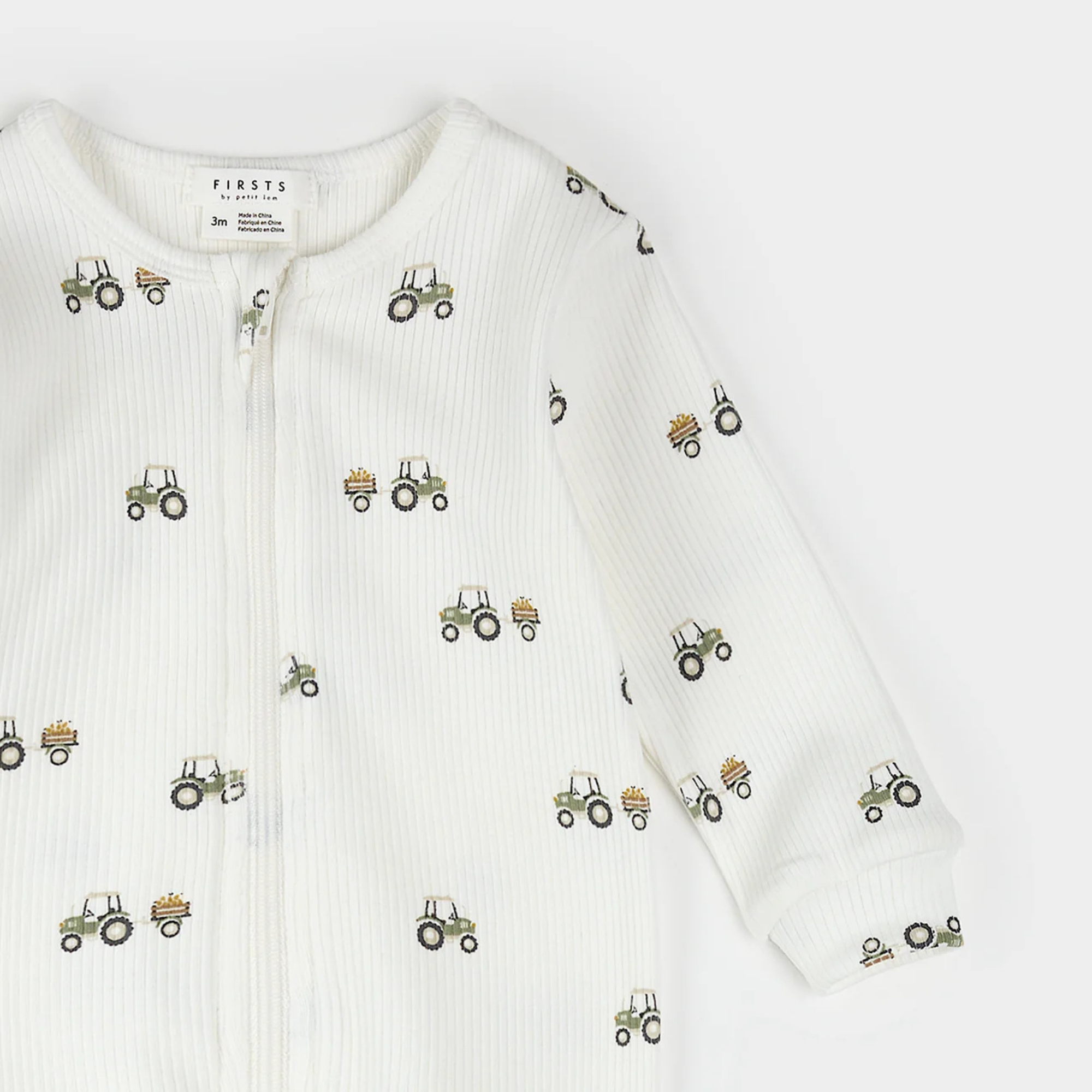 FIRSTS Pear Picking Truck Print On Off-White Sleeper