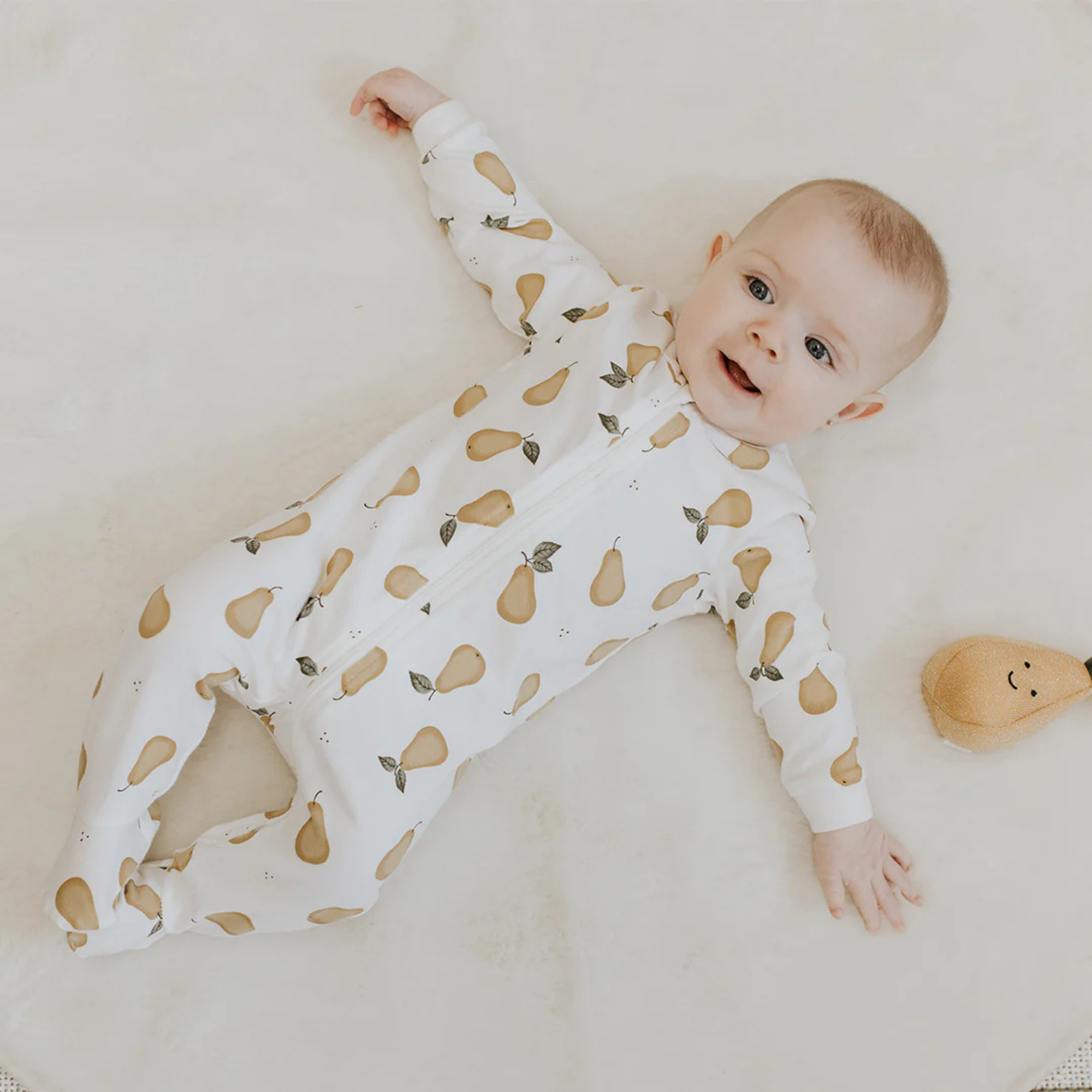 Pyjama blanc cassé à imprimé poire FIRSTS