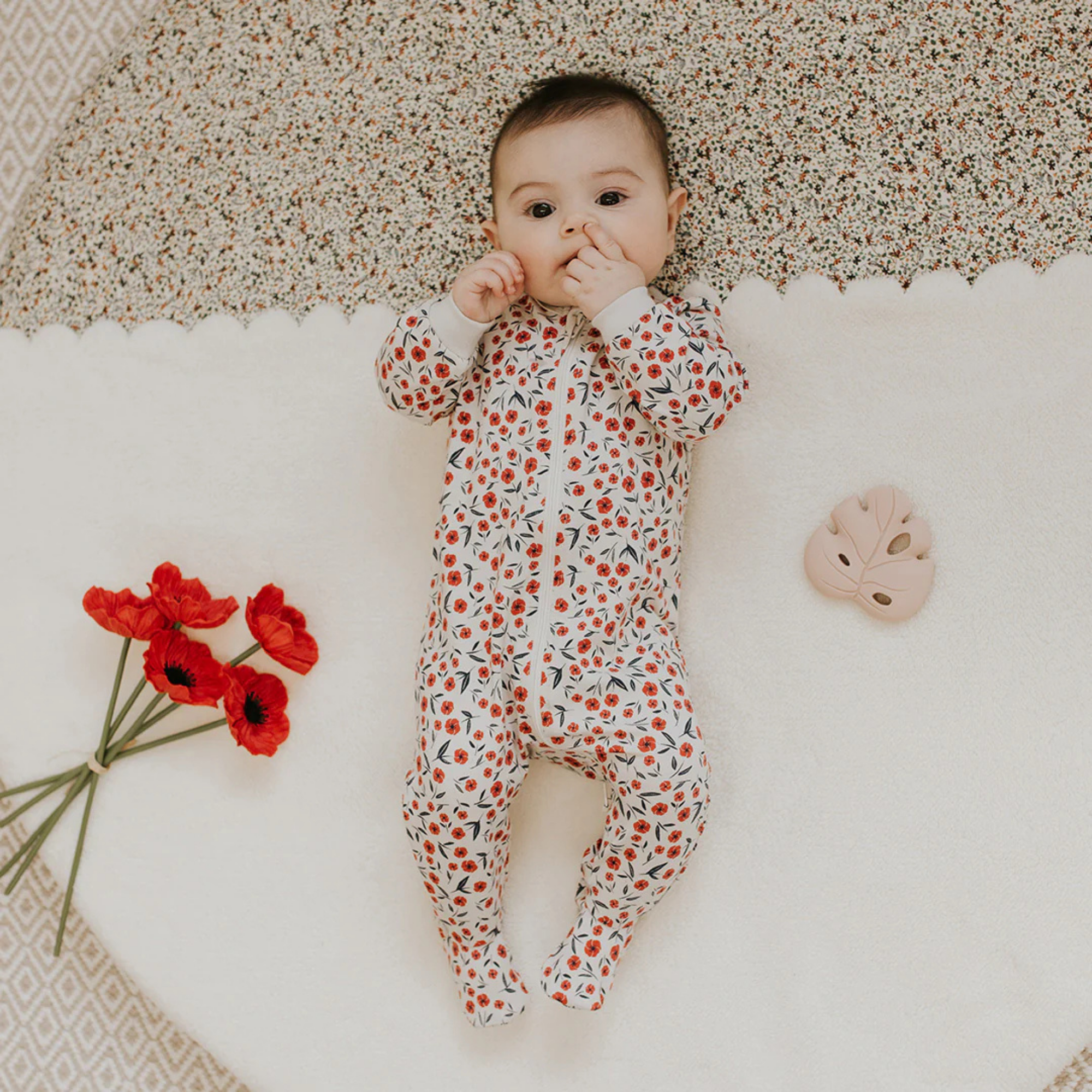 FIRSTS Poppy Floral Print on Beige Sleeper