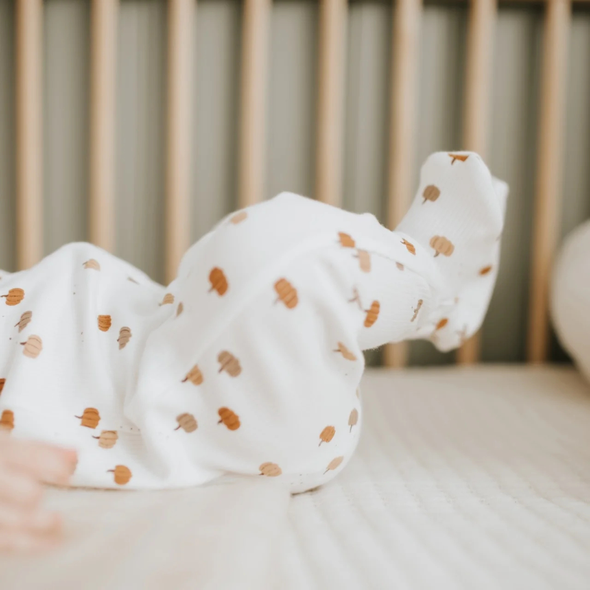FIRSTS Pumpkin Print on Off-White Sleeper